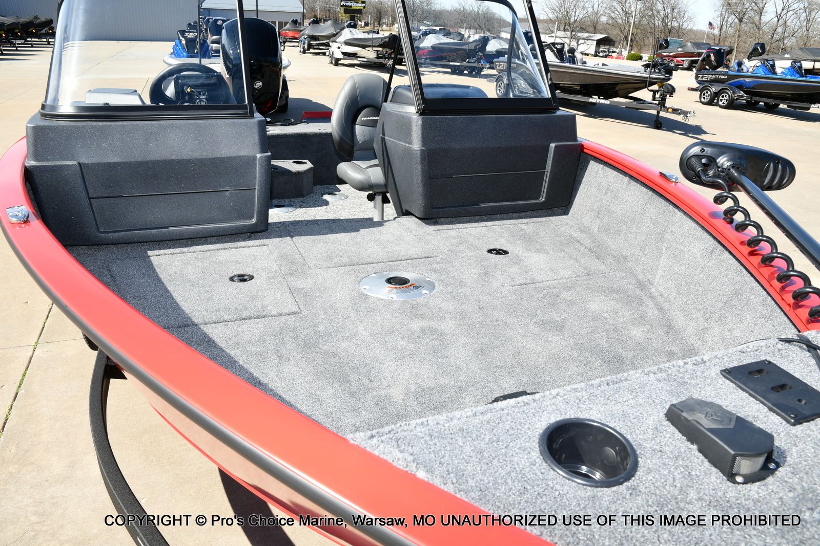 2026 Tracker Pro Guide V-175 WT w/150HP - 17