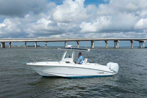 2010 Boston Whaler 250 Outrage