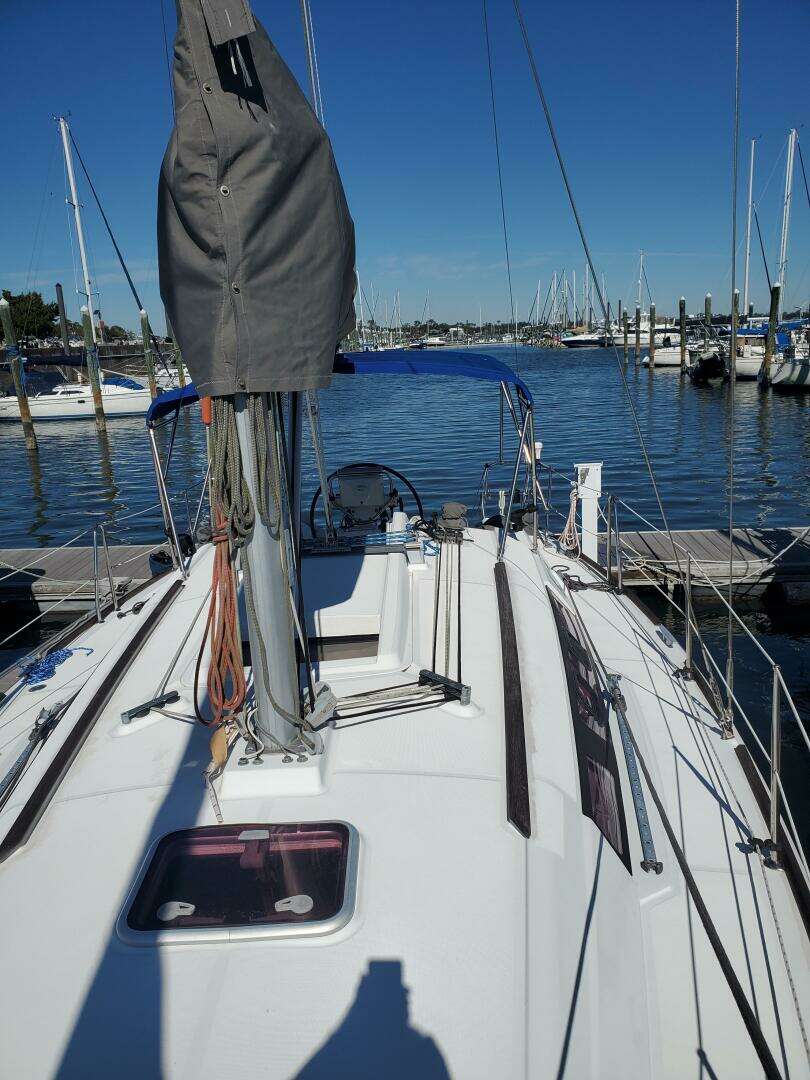 2011 Beneteau Oceanis 34 - Image 16