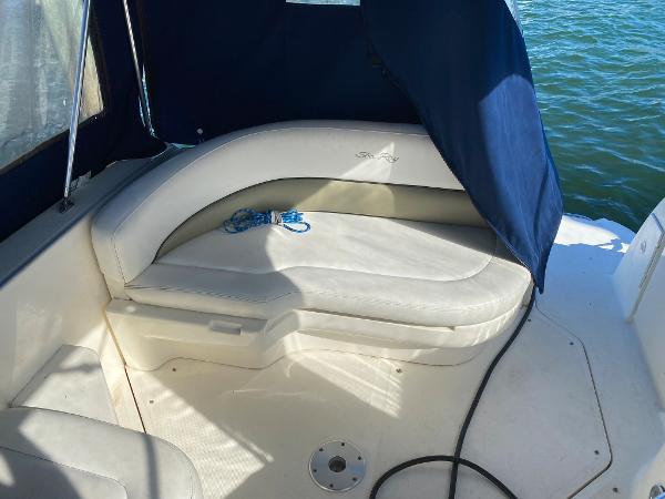 2006 Sea Ray 240 Sundancer - 19