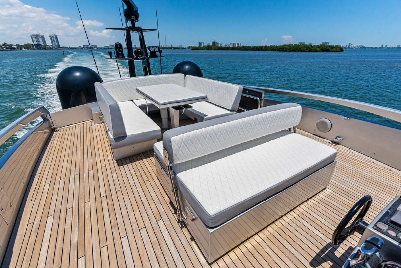 2012 Pershing 92 - Image 6