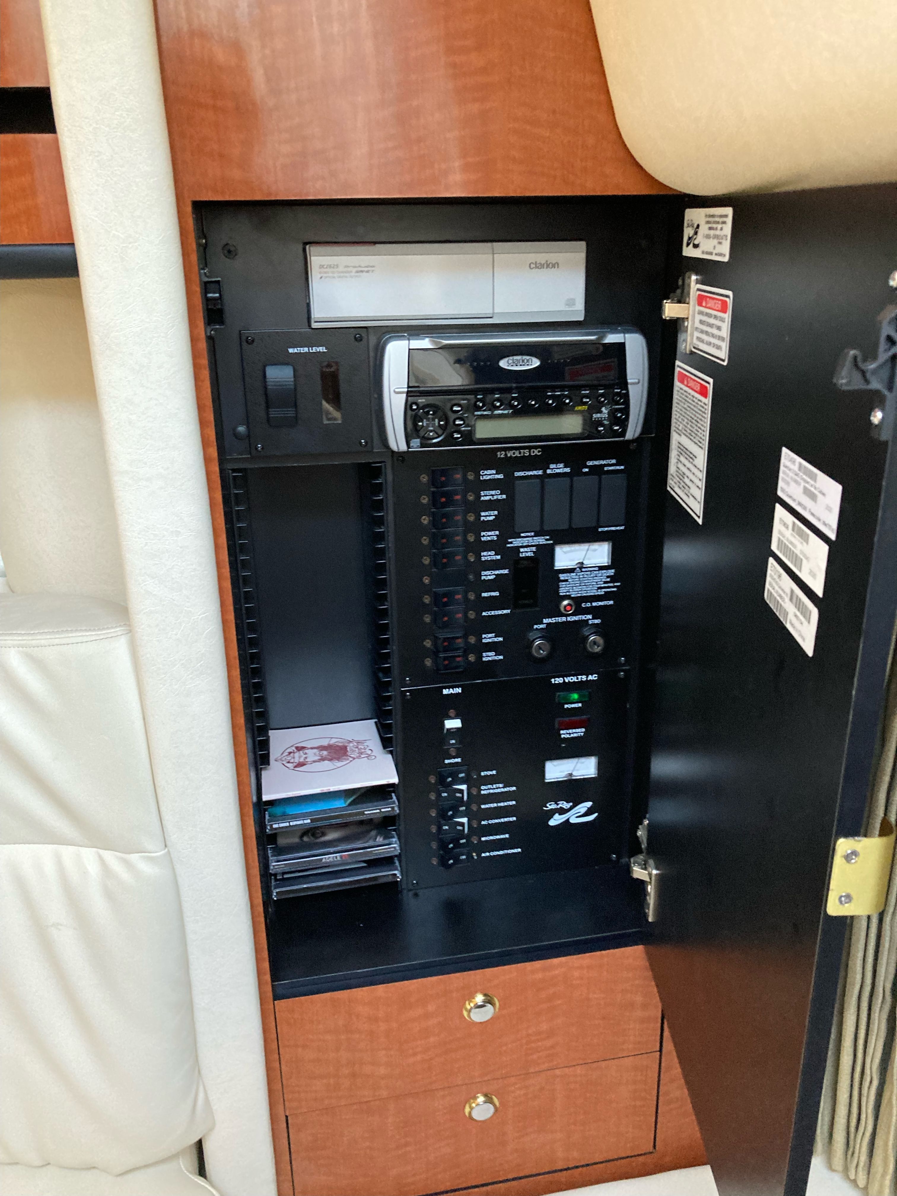 2004 Sea Ray 300 Sundancer - 8