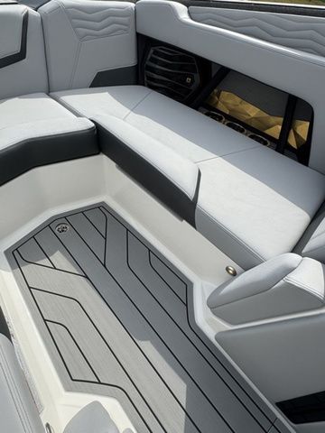 2025 Nautique Super Air Nautique G23 - 6