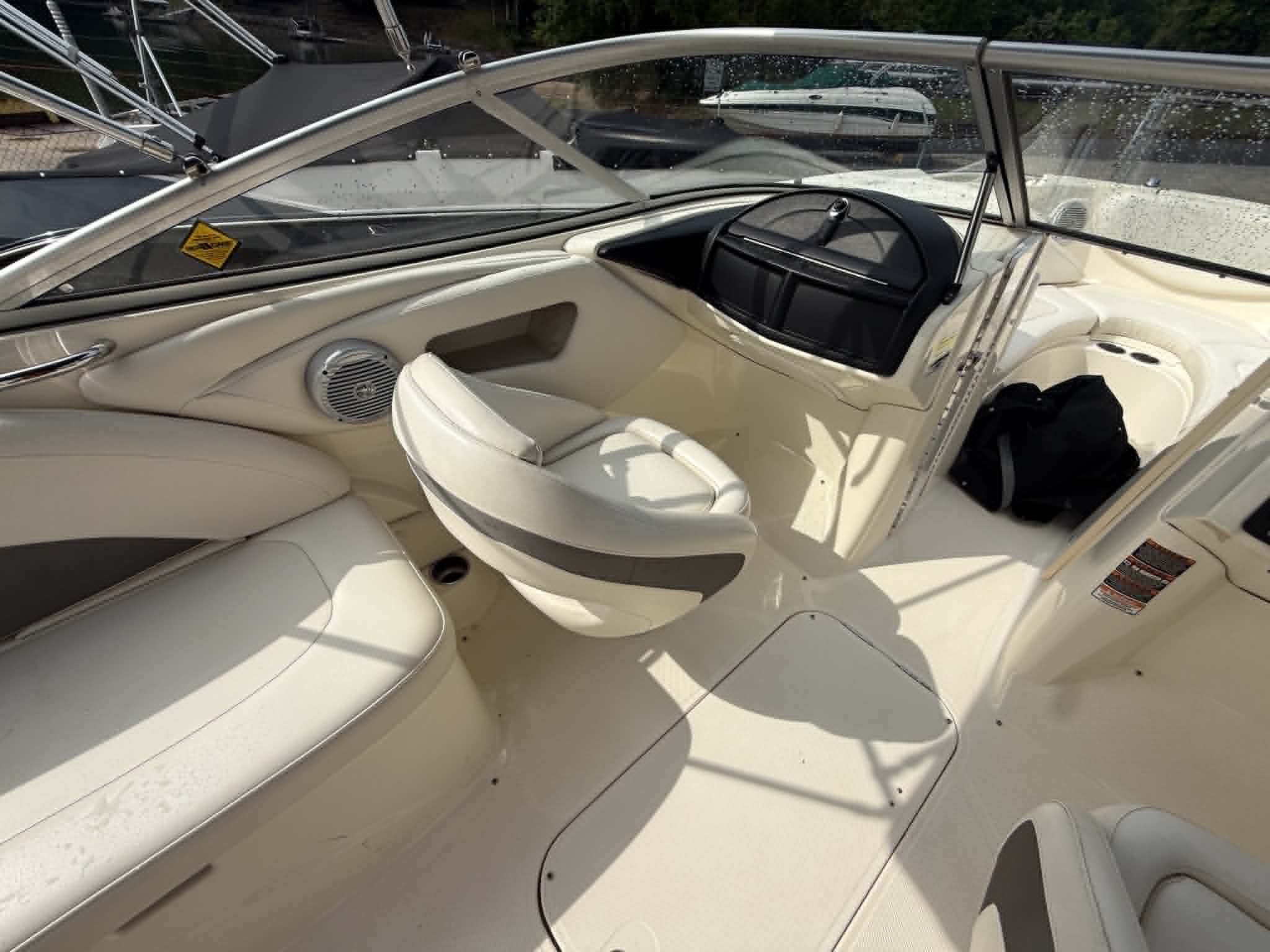 2009 Bayliner 225 Br - 12