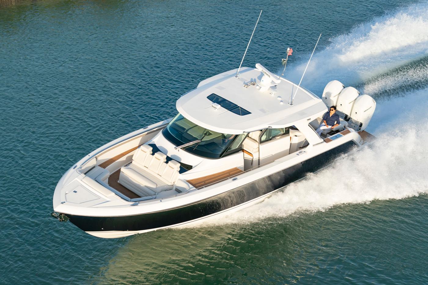 2026 Tiara Yachts 48 LS
