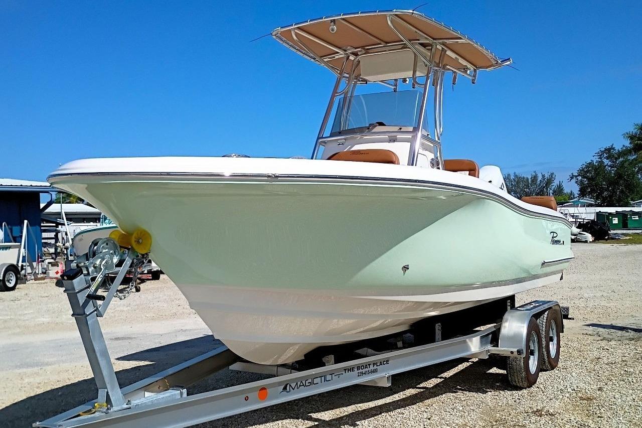 2027 Pioneer 222 Sportfish