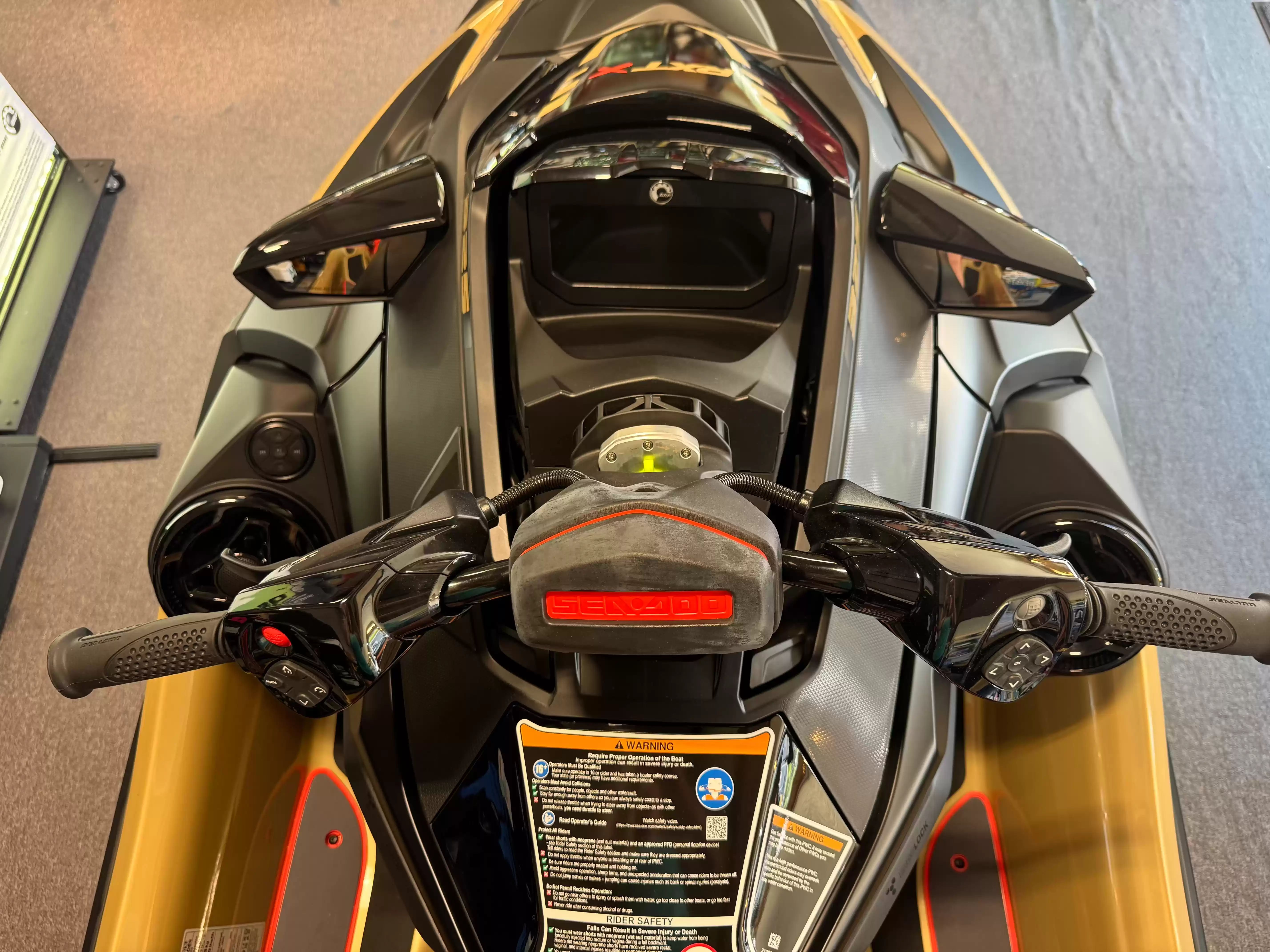 2025 Sea-Doo RXT-X 325 - 4