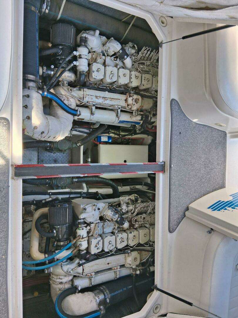 1999 Maxum 4100 - Image 34