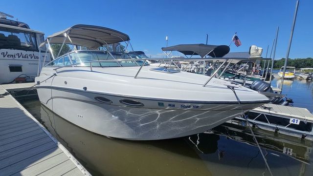 2000 Crownline 242 CR