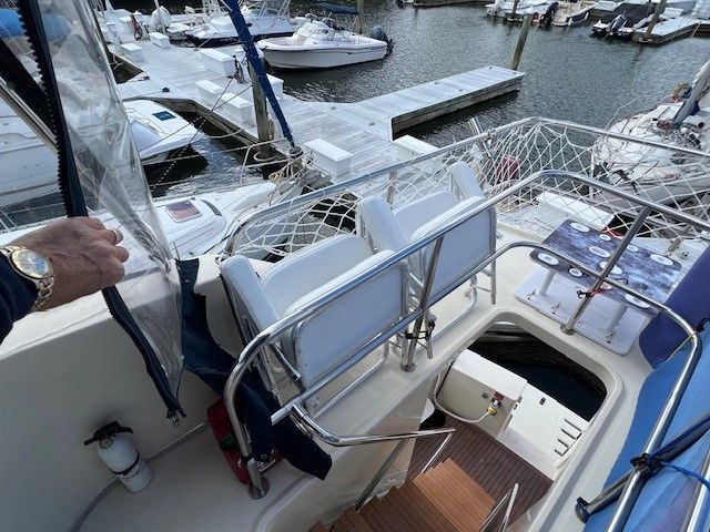 2006 Mainship 43 Trawler - Image 16