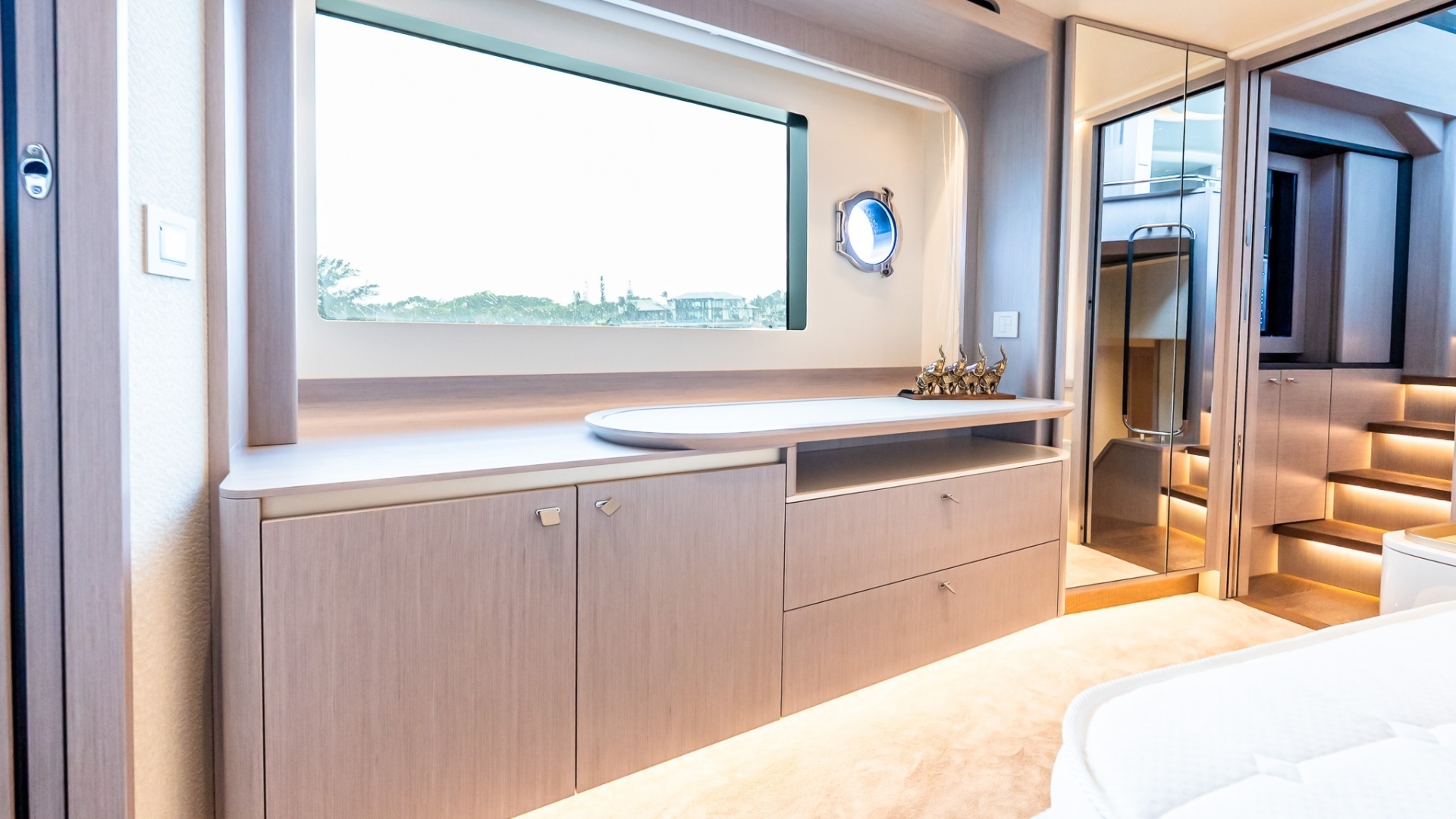 2027 Absolute Navetta 70 - Image 53
