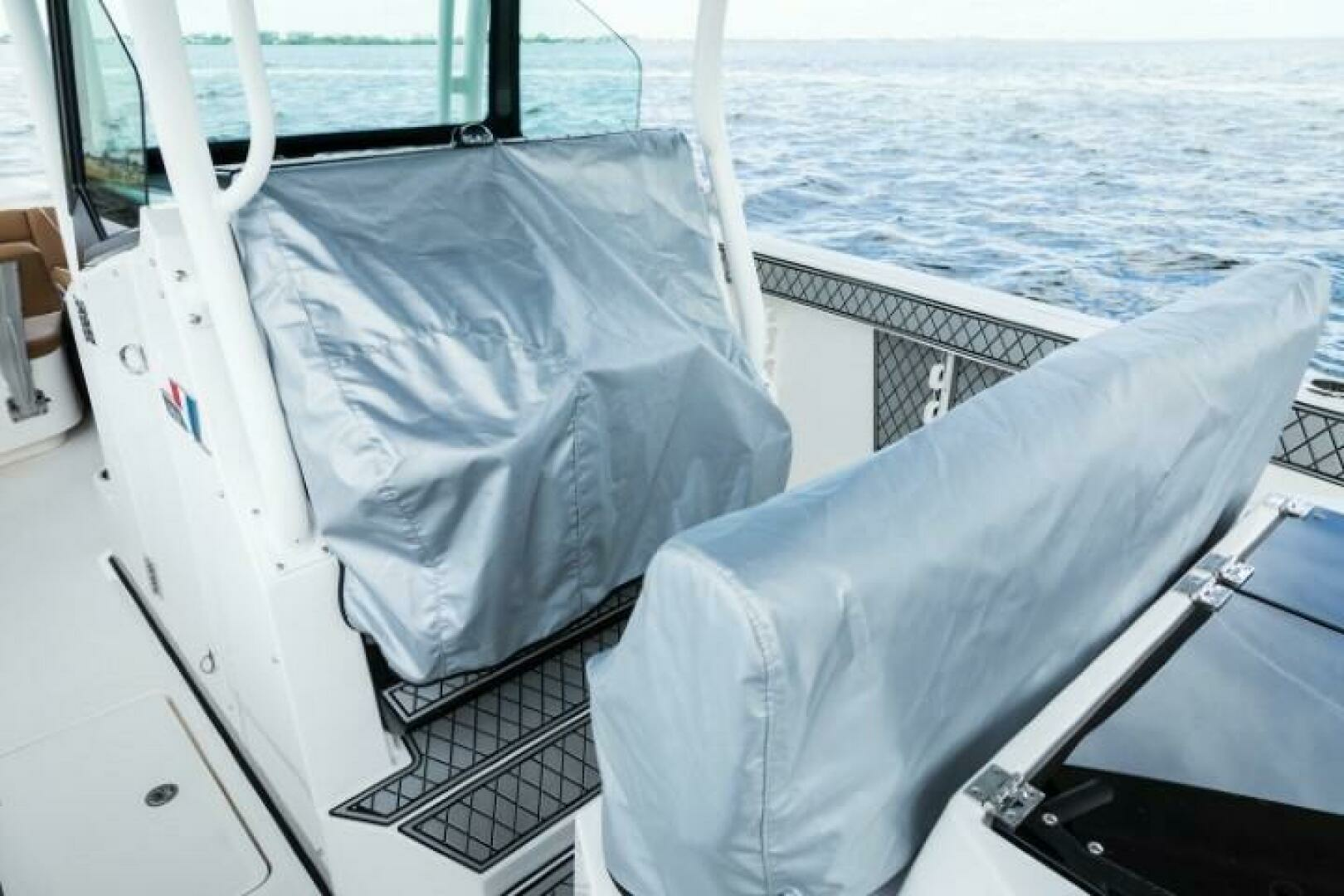 2025 Wellcraft 302 Fisherman - Image 19