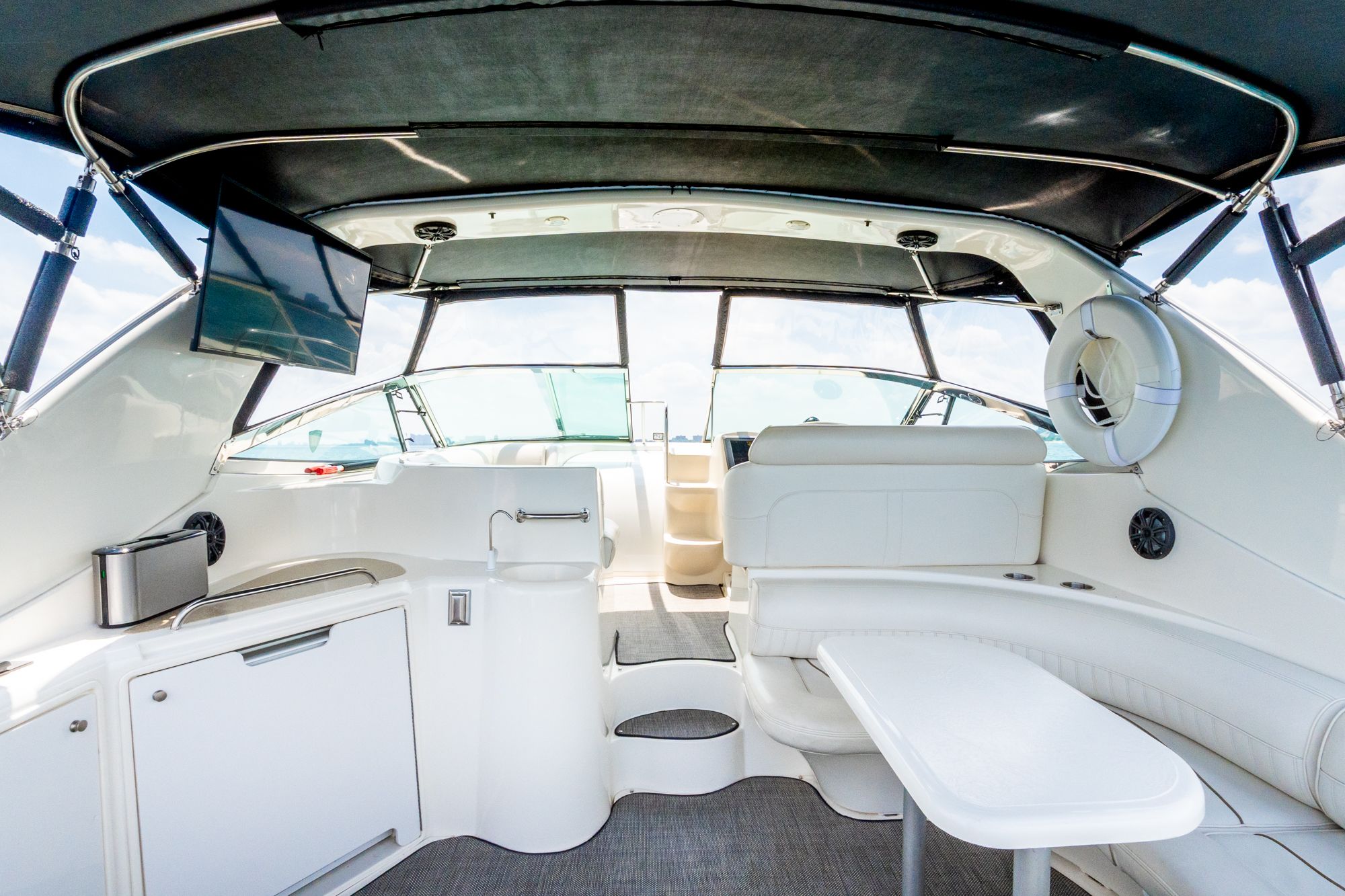 2000 Cruisers Yachts 3870 - 27