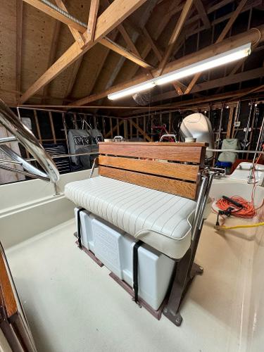 1986 Boston Whaler Montauk - 7
