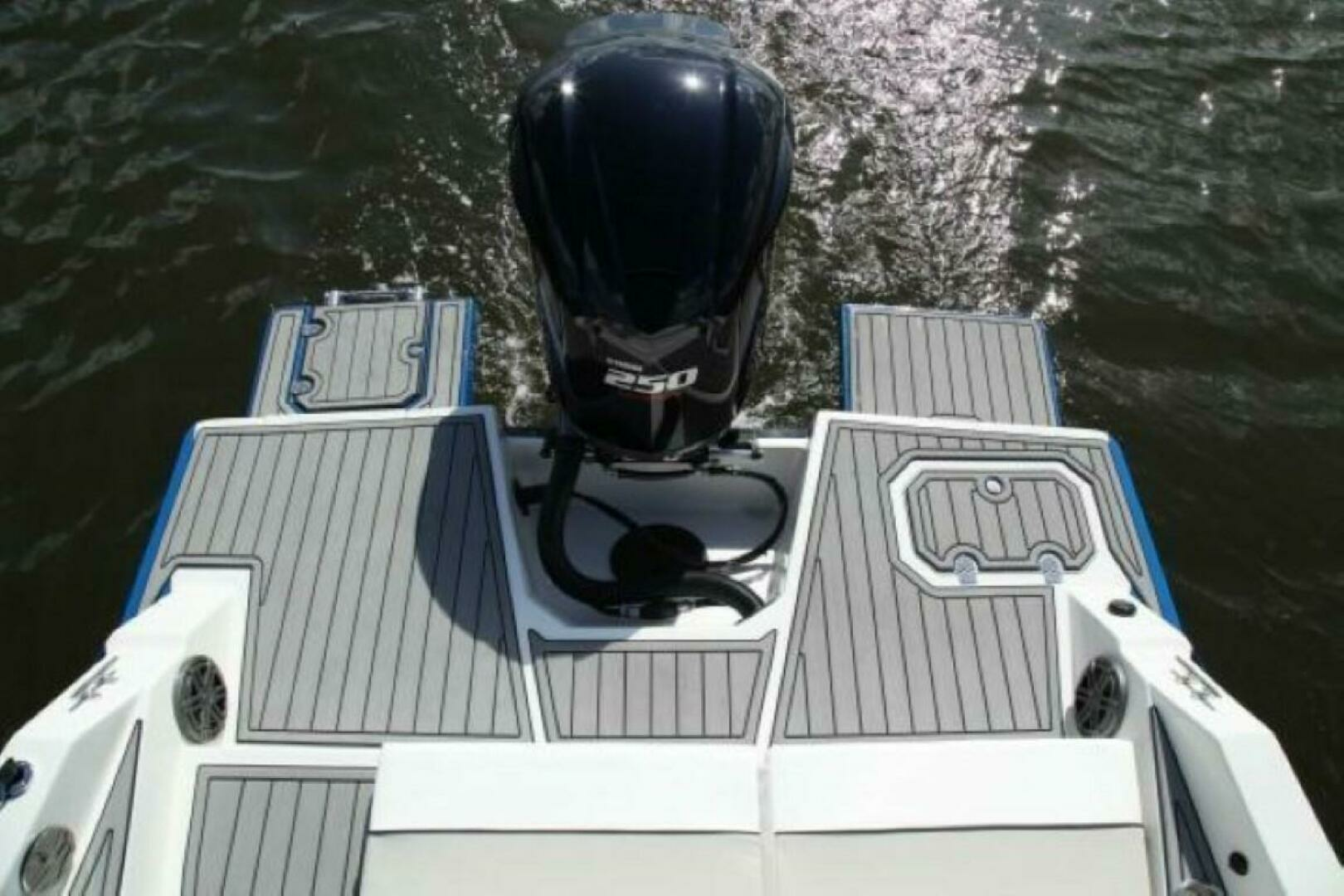 2024 Starcraft SVX 231 OB DH - Image 5