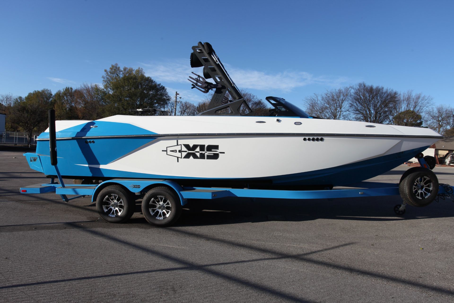 2019 Axis A24 - 3