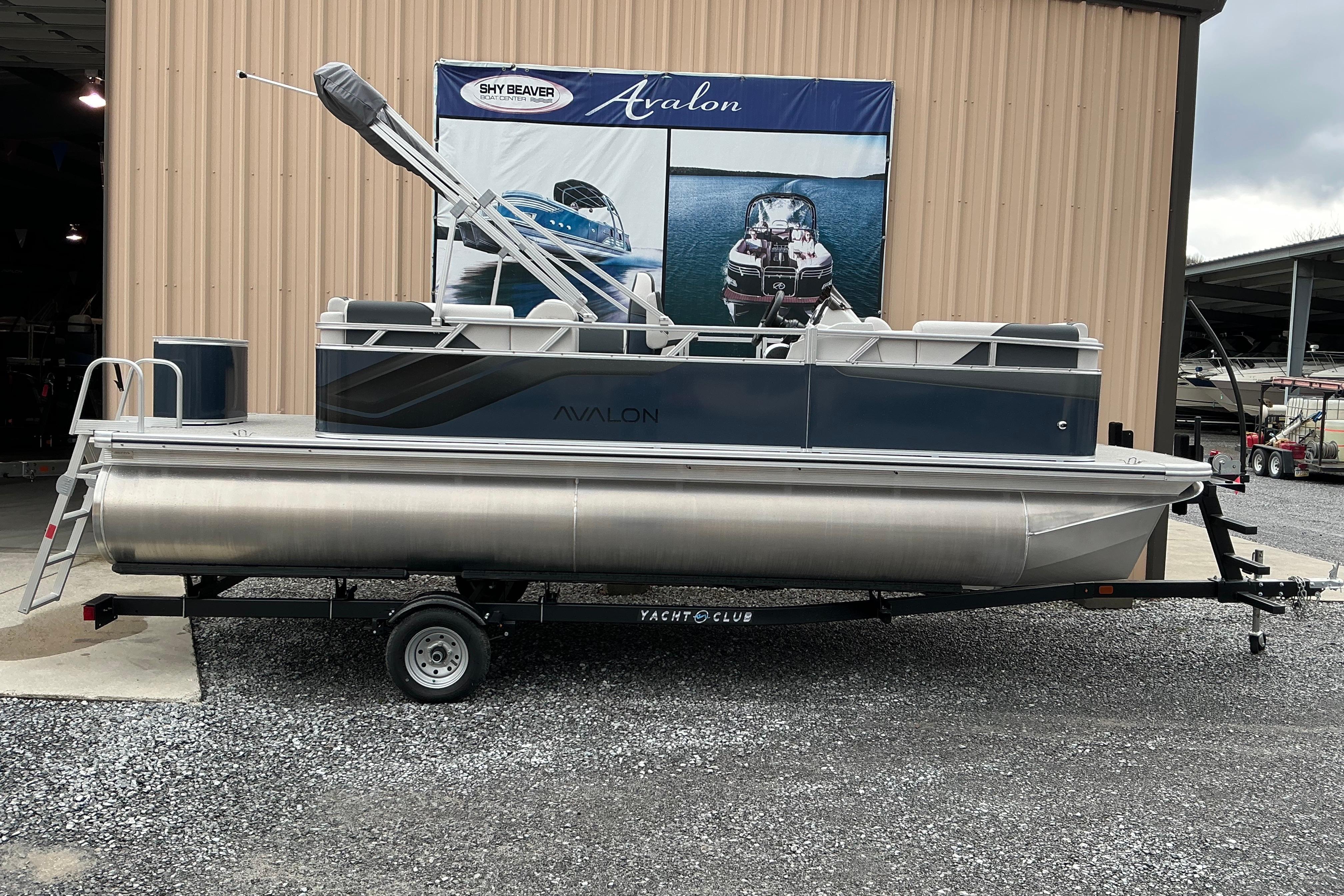 2026 Avalon Venture Quad Lounge - 21'