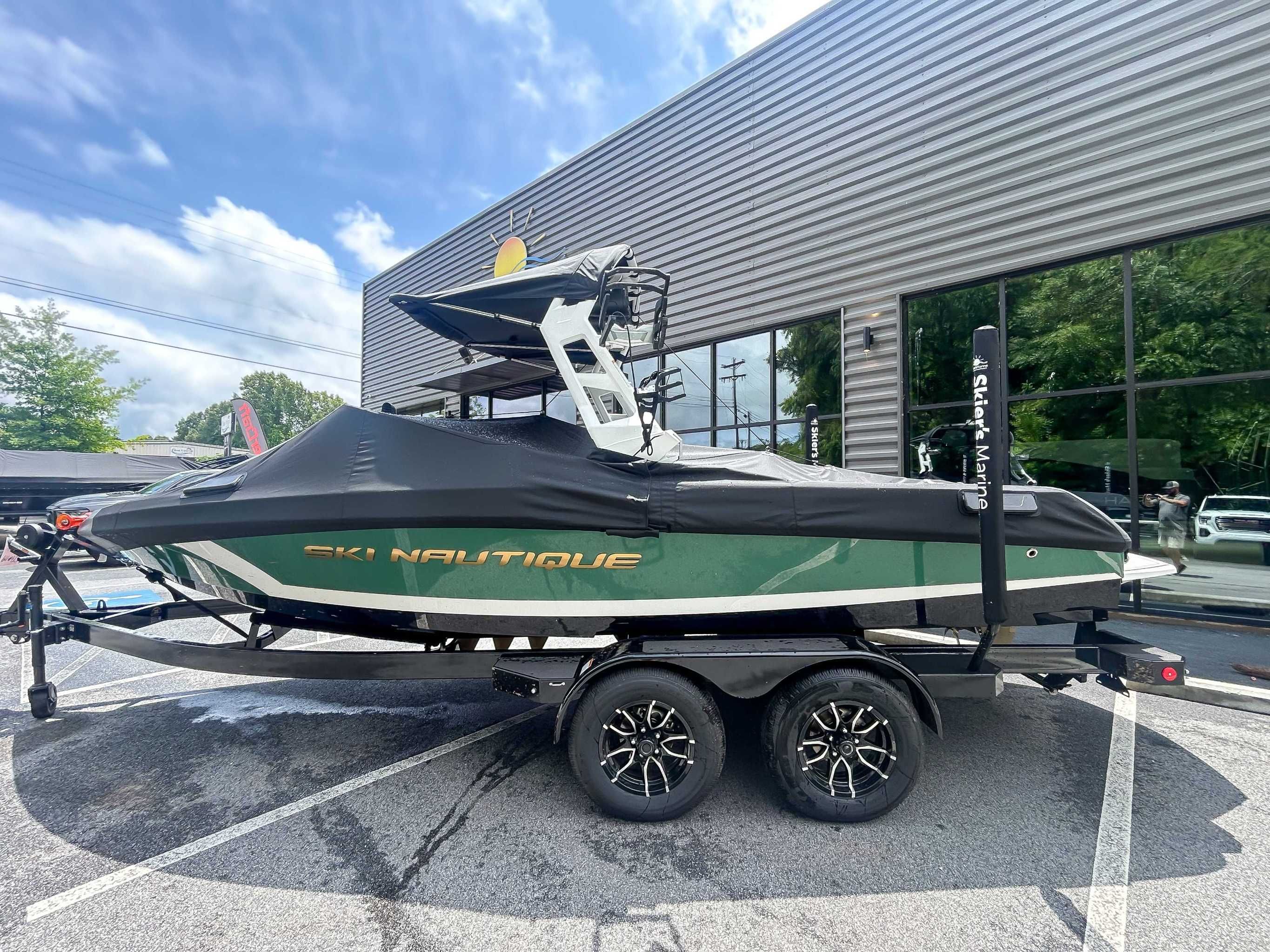 2025 Nautique Ski Nautique 200 - 13