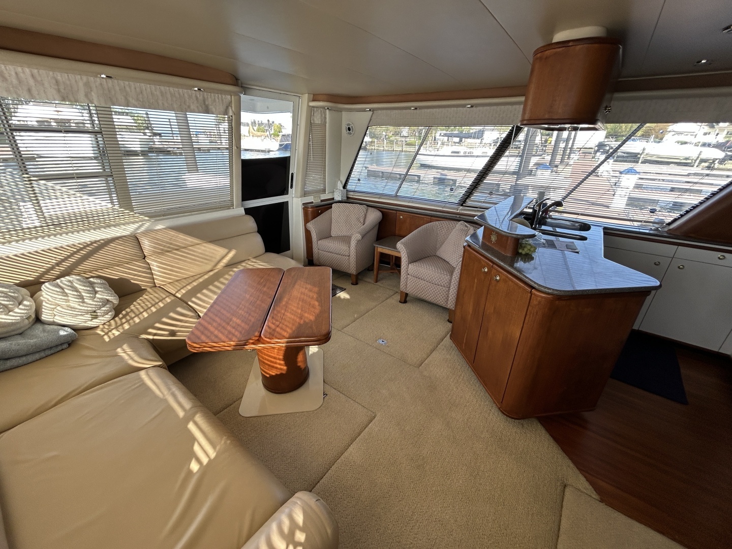 1999 Bayliner 4788 - Image 15