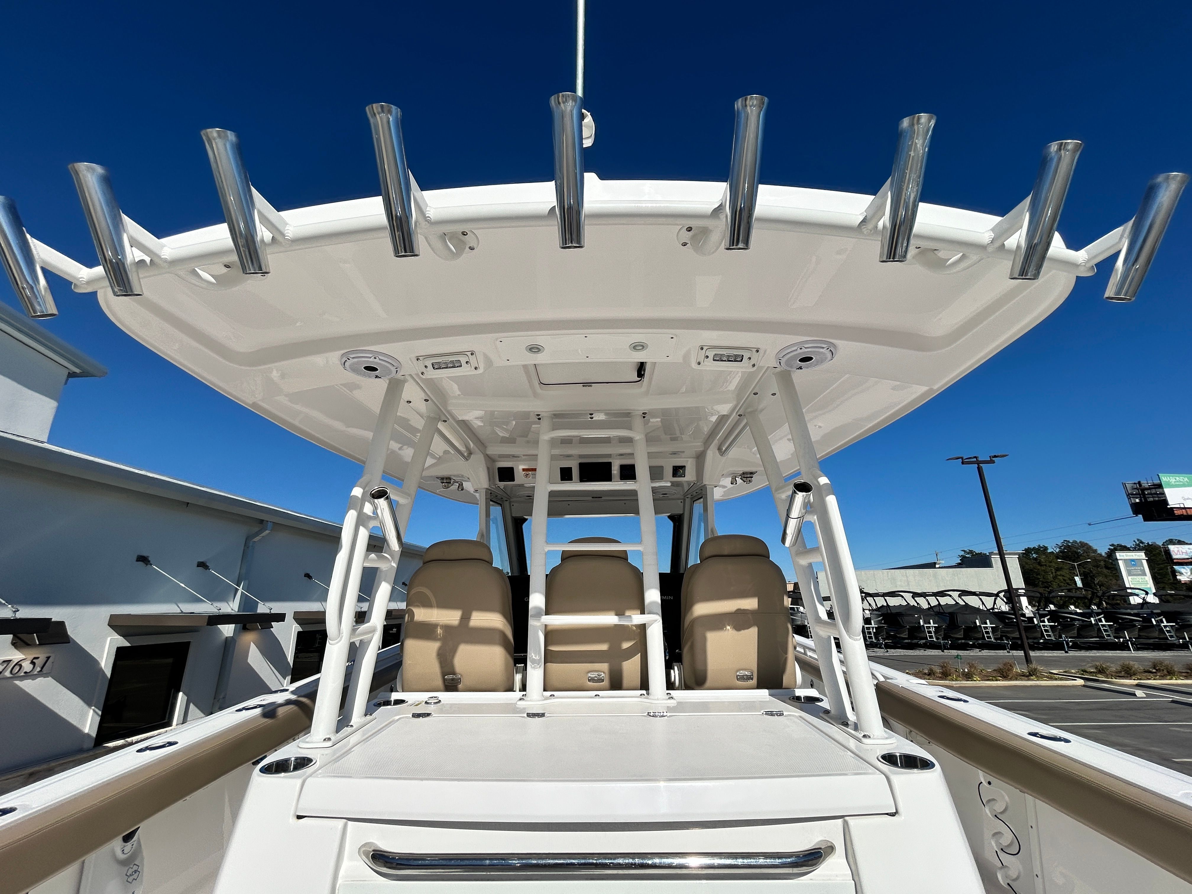 2020 Everglades 395 Center Console - 24