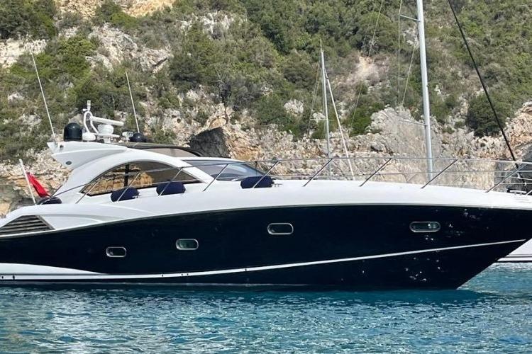 2011 Sunseeker Predator 54