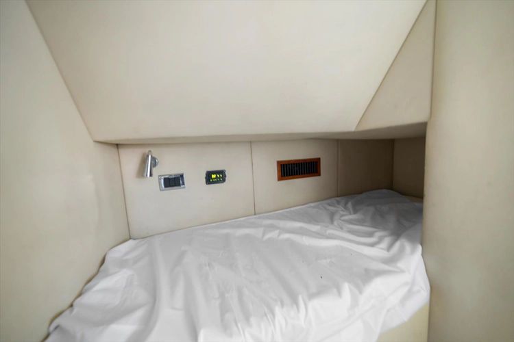 2005 Sunseeker 82 Yacht - Image 61