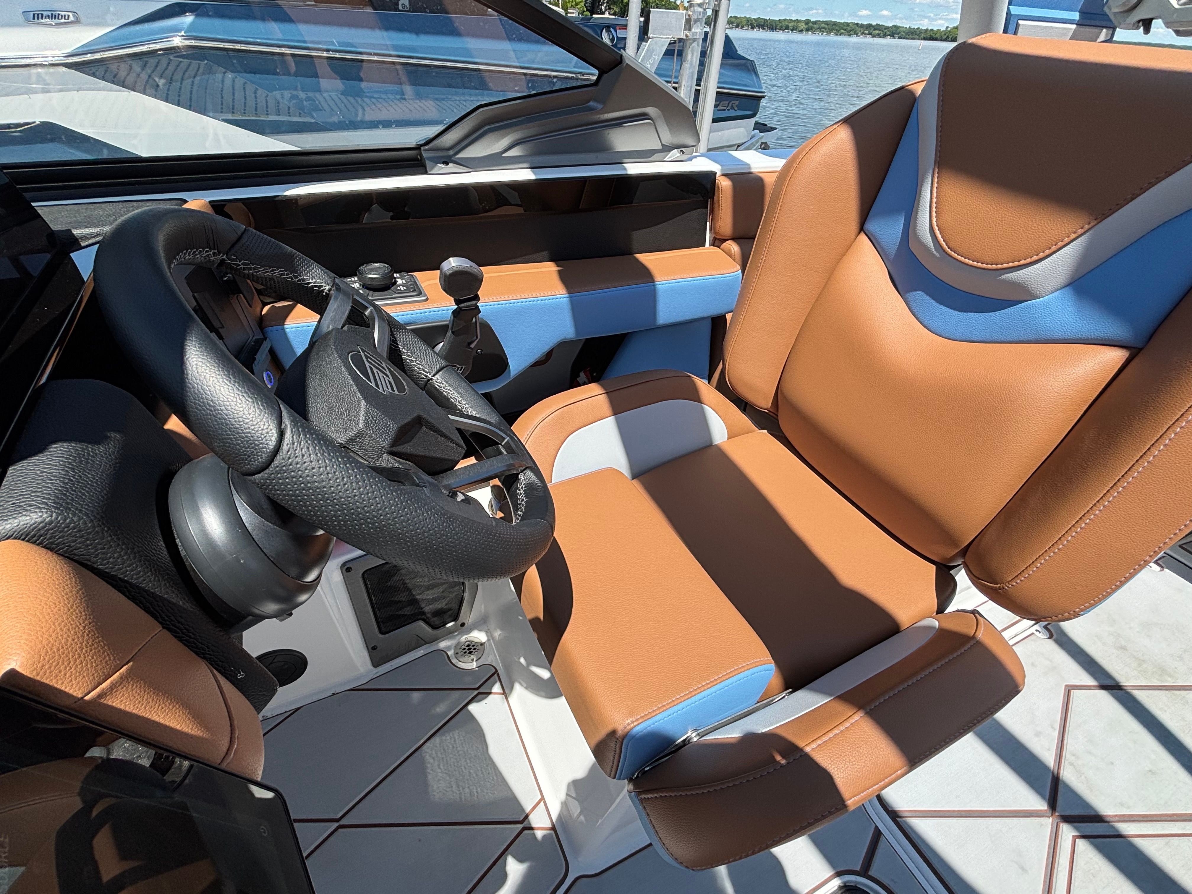 2026 Malibu M230 - 13