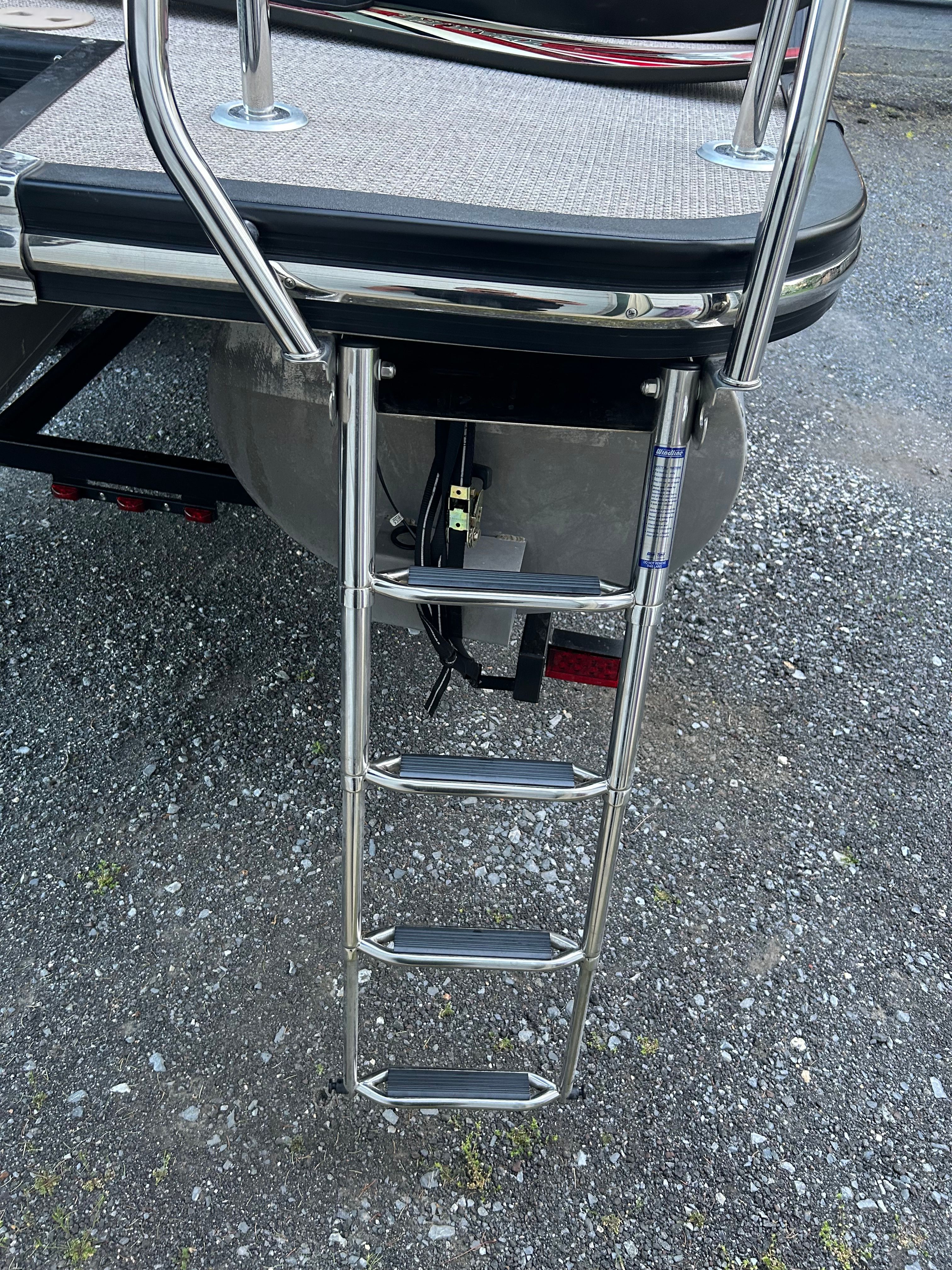 2017 Bennington 25 QX - 22
