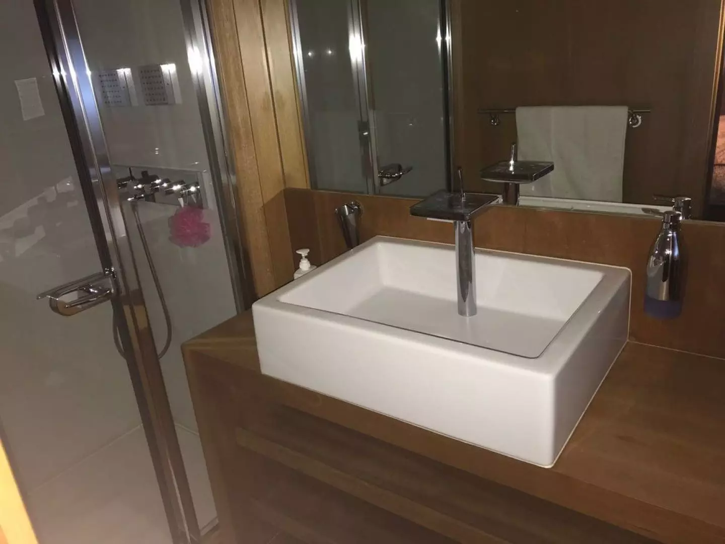 2011 Sunseeker Yacht - Image 19