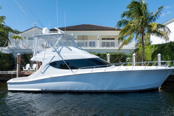 2017 Hatteras 54 GT