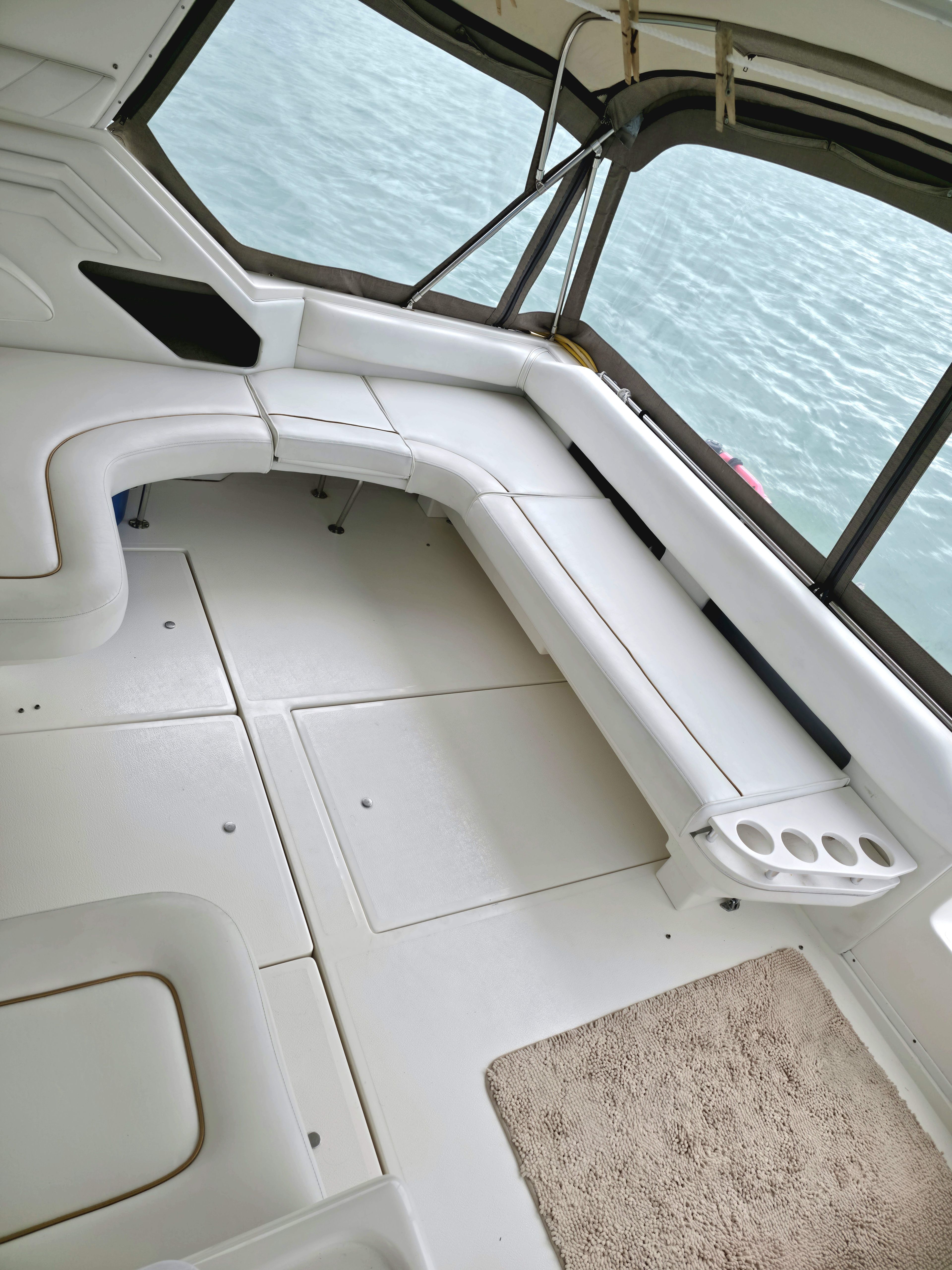 1998 Sea Ray 400 Express Cruiser - 13
