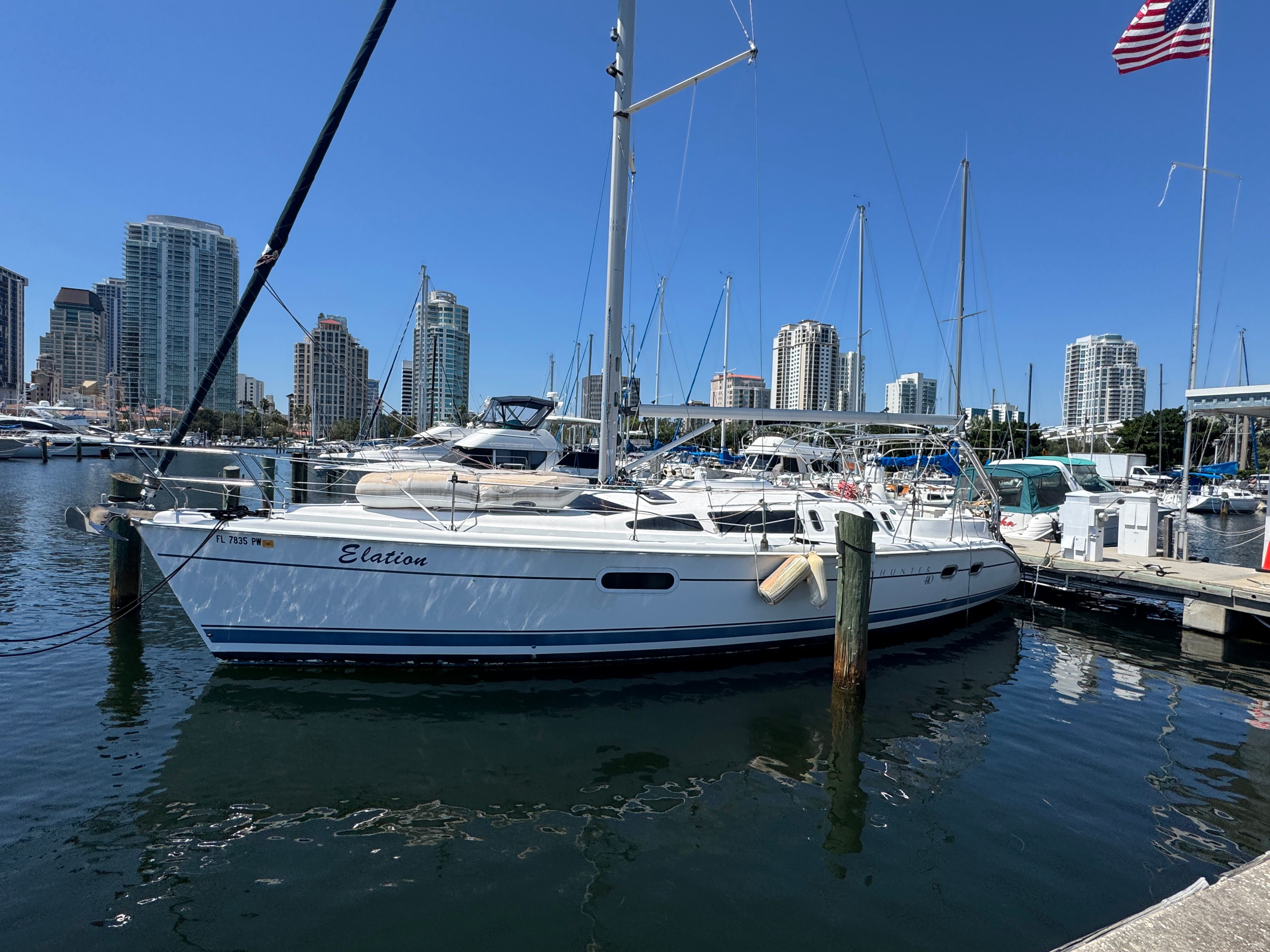 2003 Hunter 410