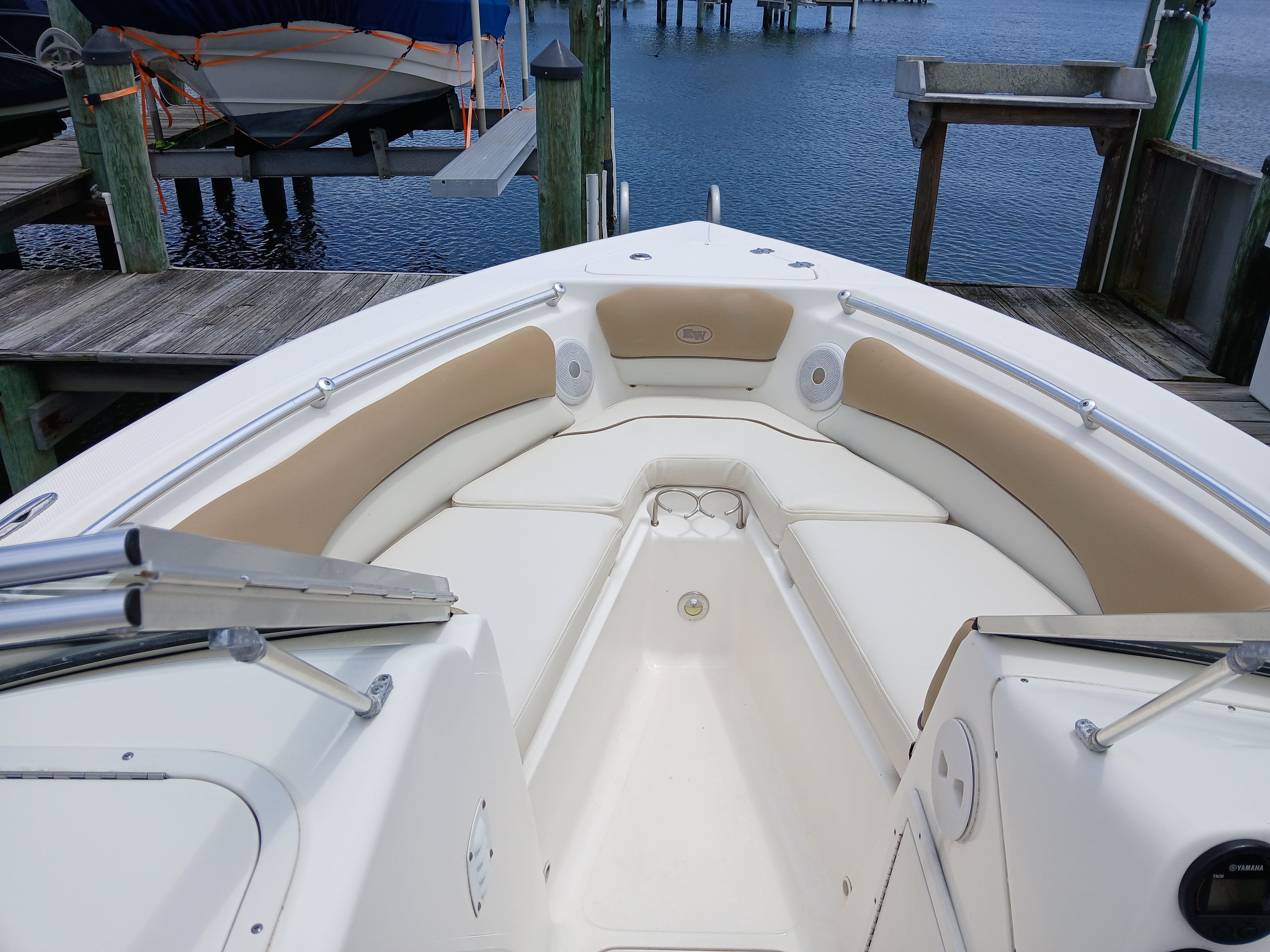 2018 Key West 211 Dual Console - 11