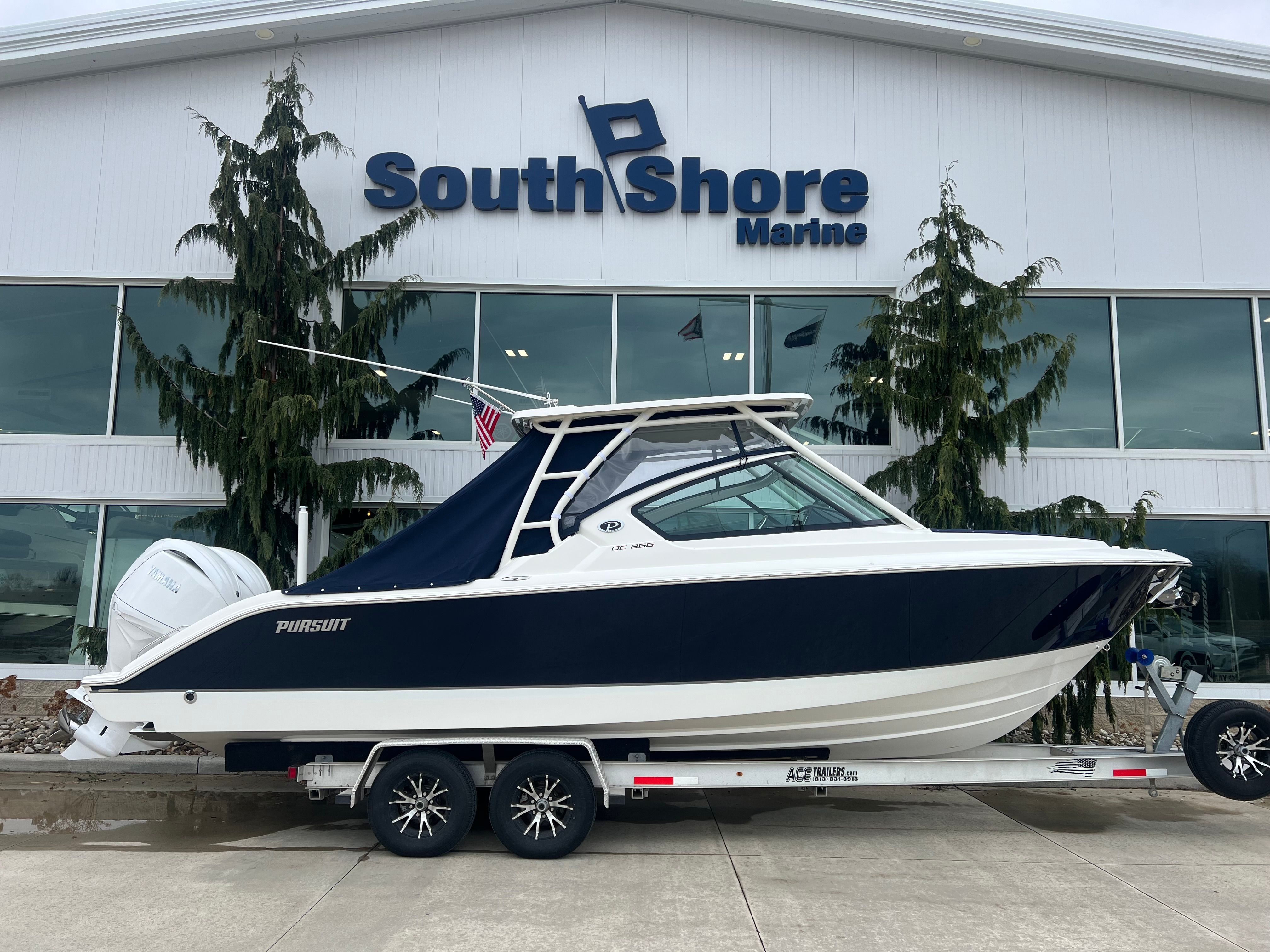 2026 Pursuit DC 266 Dual Console