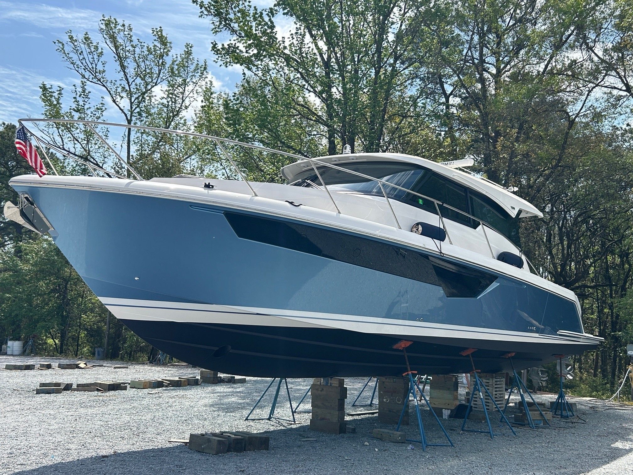 2025 Tiara Yachts 48 LE