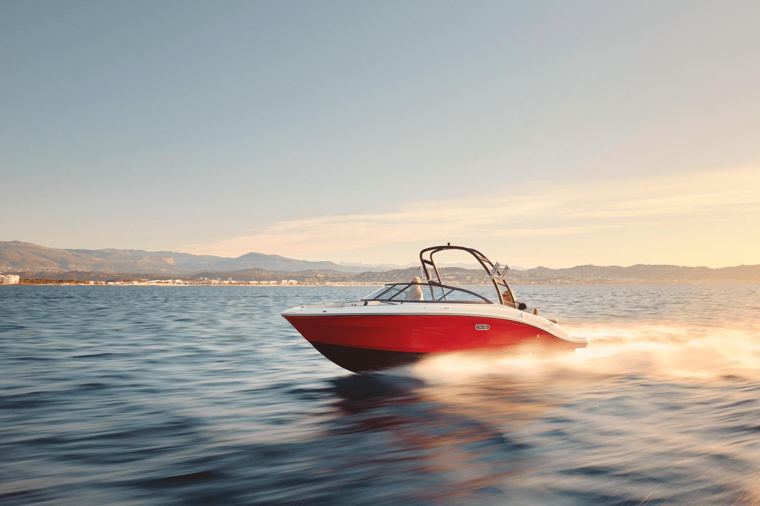 2025 Sea Ray SPX 210