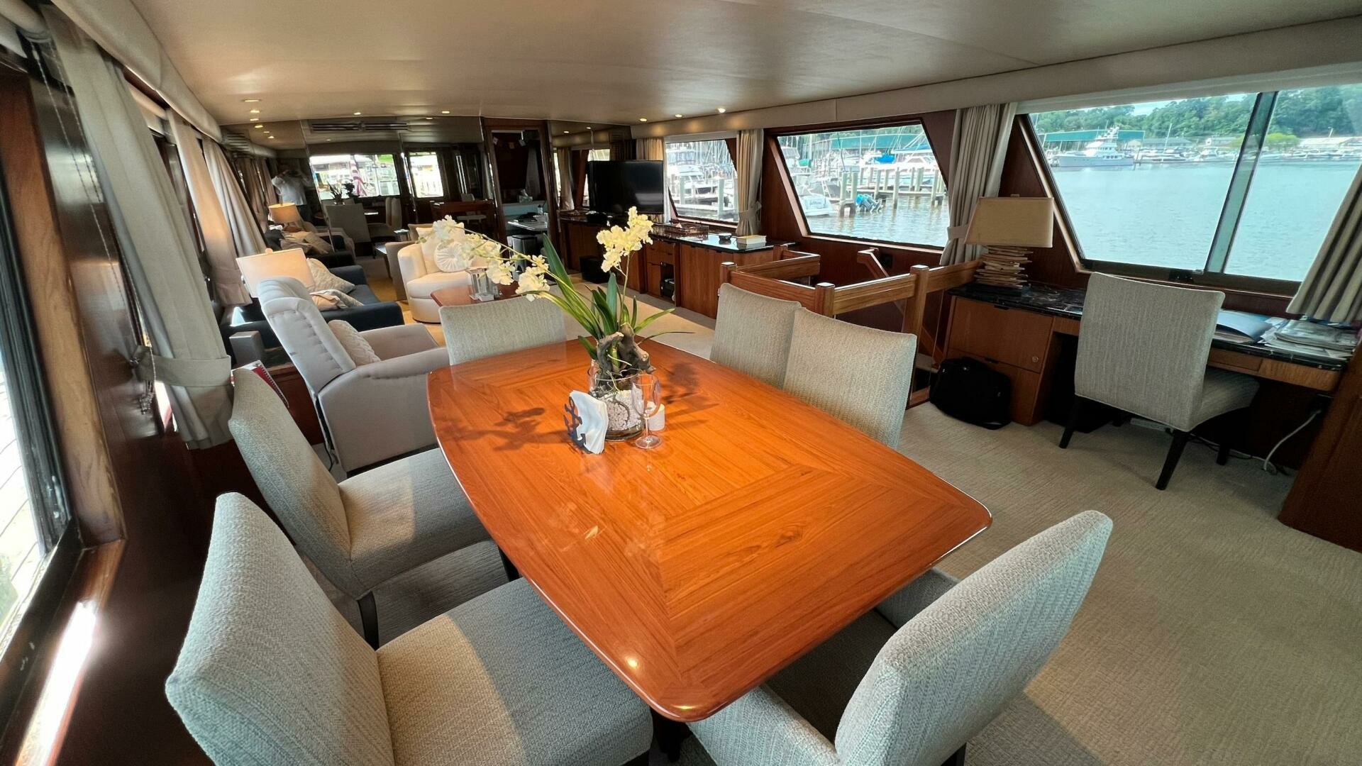 1987 Hatteras Motoryacht - Image 21