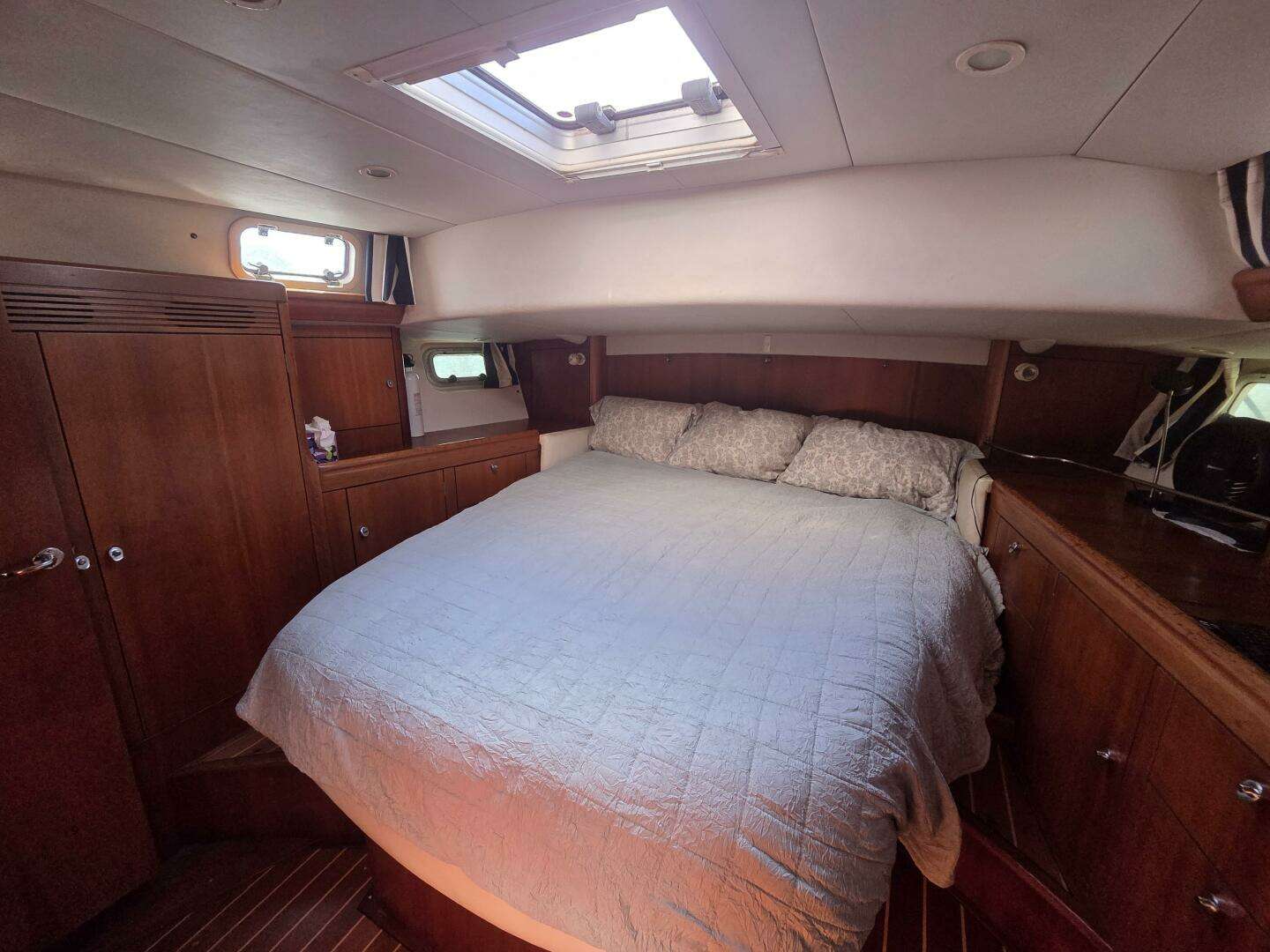1998 Oyster 485 - Image 20