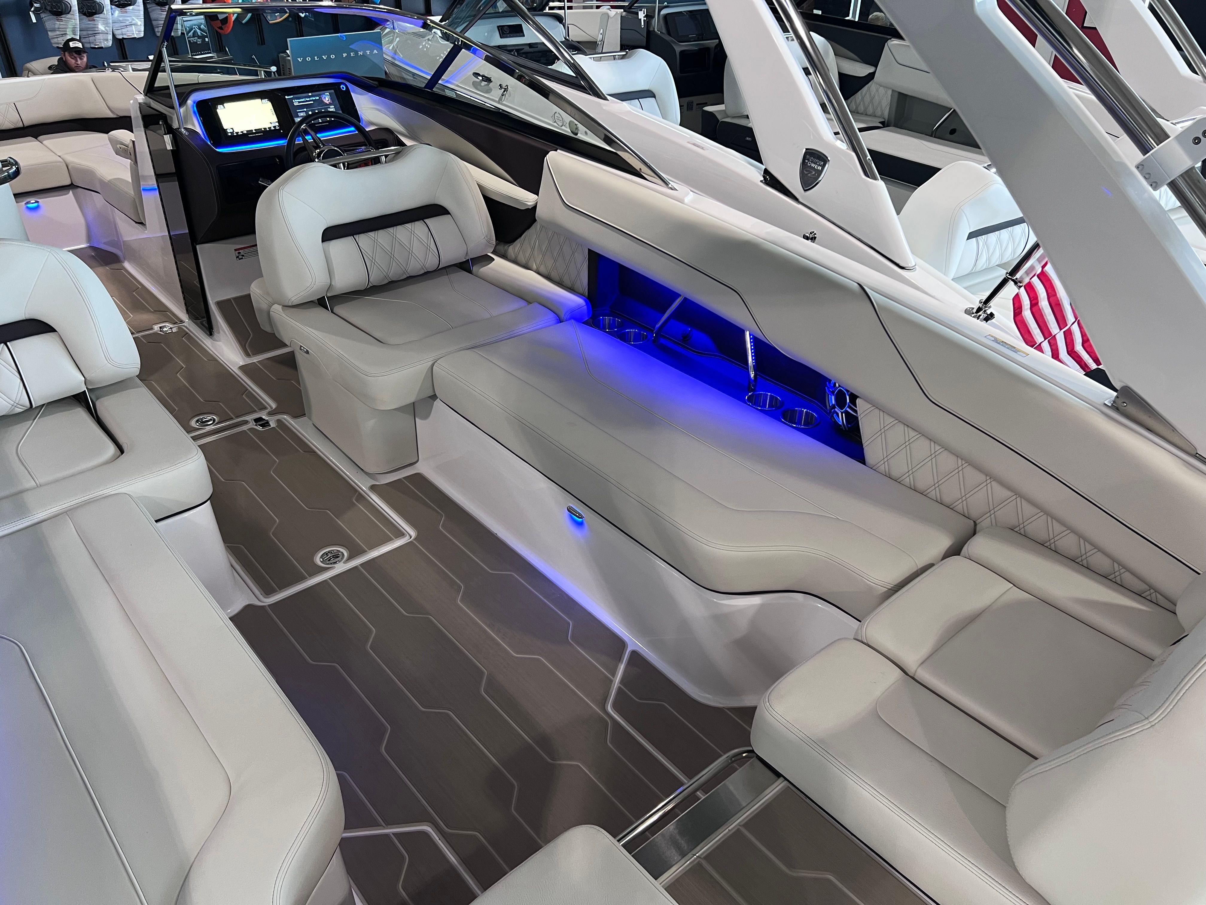 2026 REGAL LS6 SURF - Image 13