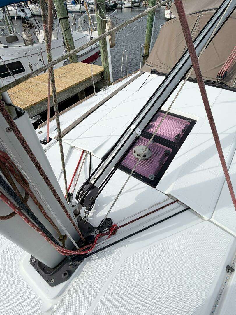 2013 Jeanneau Sun Odyssey 409 - Image 12