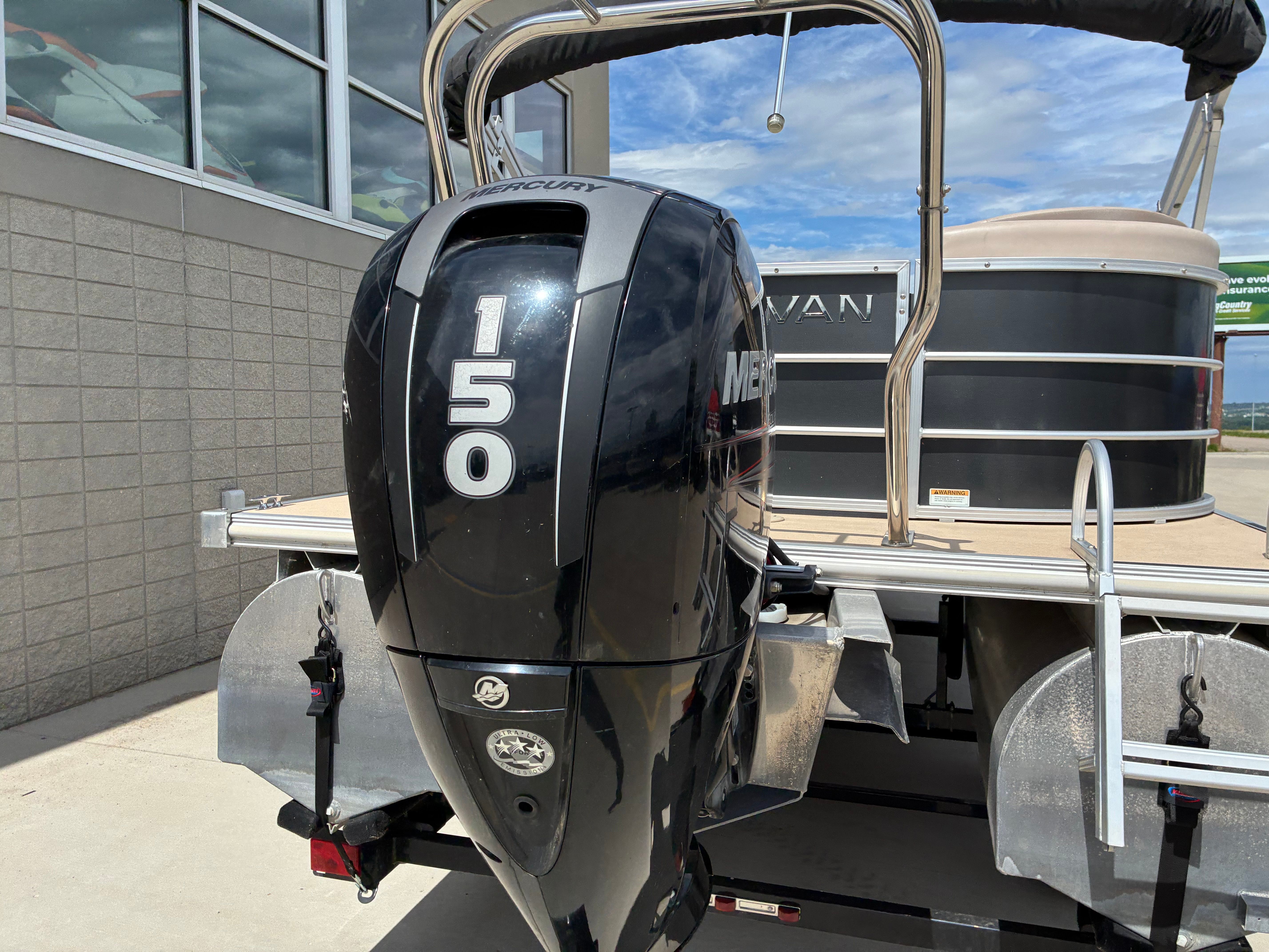 2013 Sylvan 8522 Mirage Cruise - 11