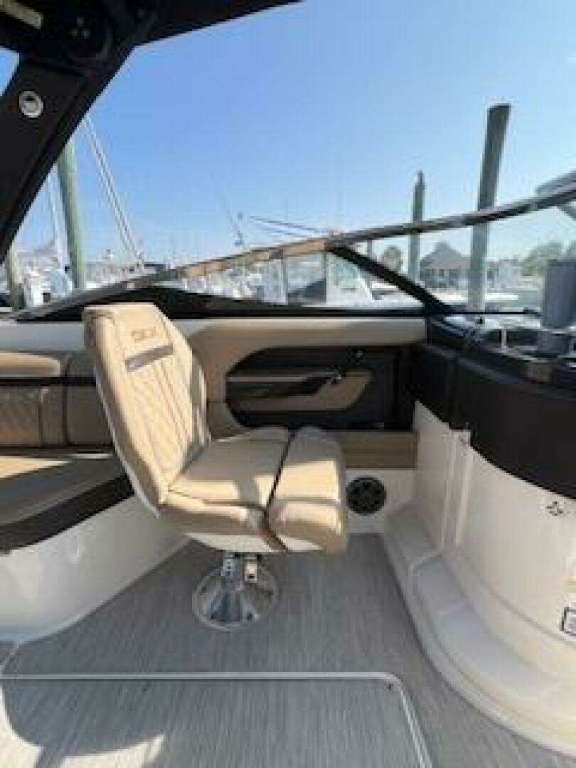 2016 Sea Ray 280 SLX - Image 8
