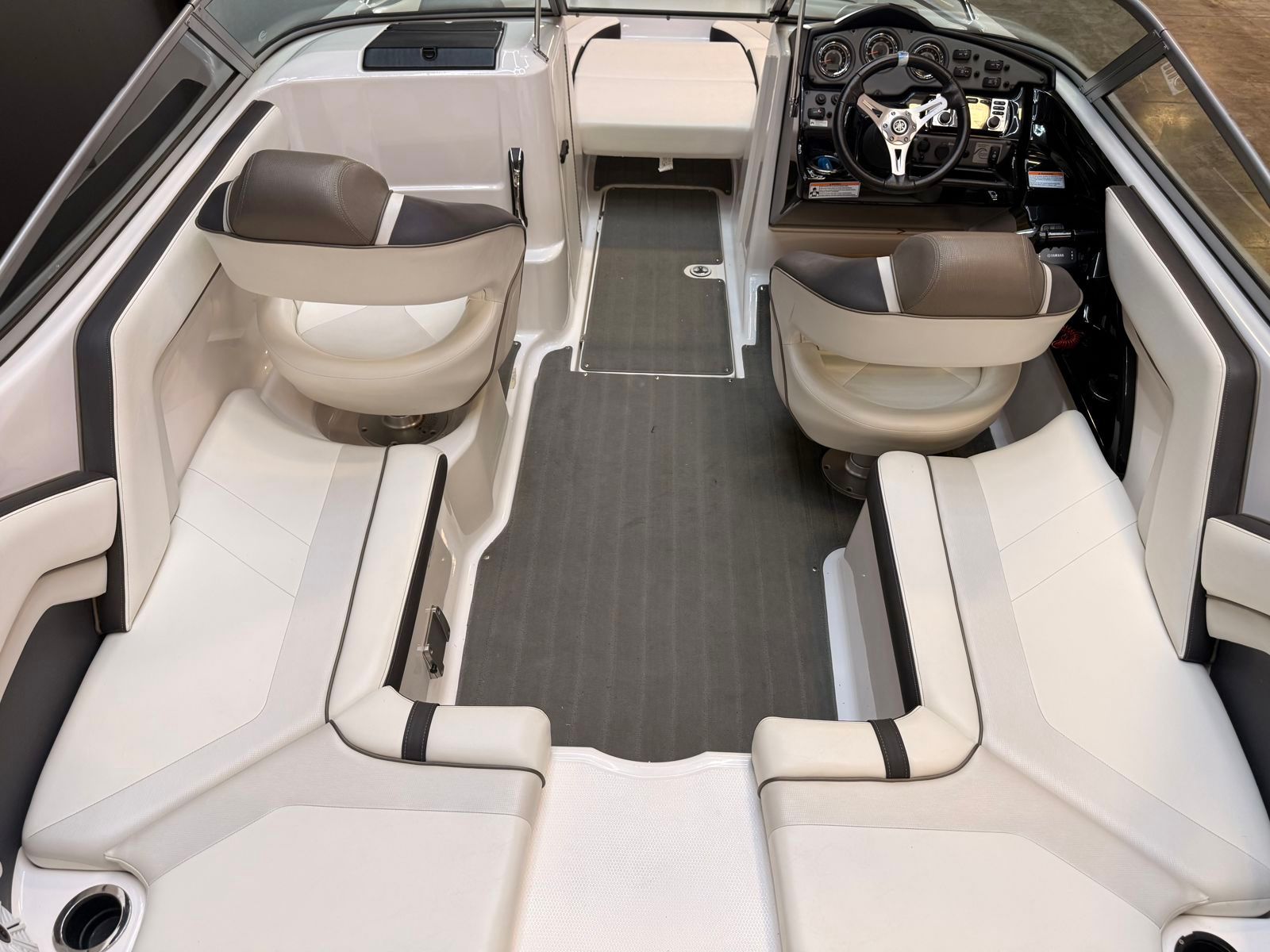 2016 Yamaha Boats 212 SS - 5