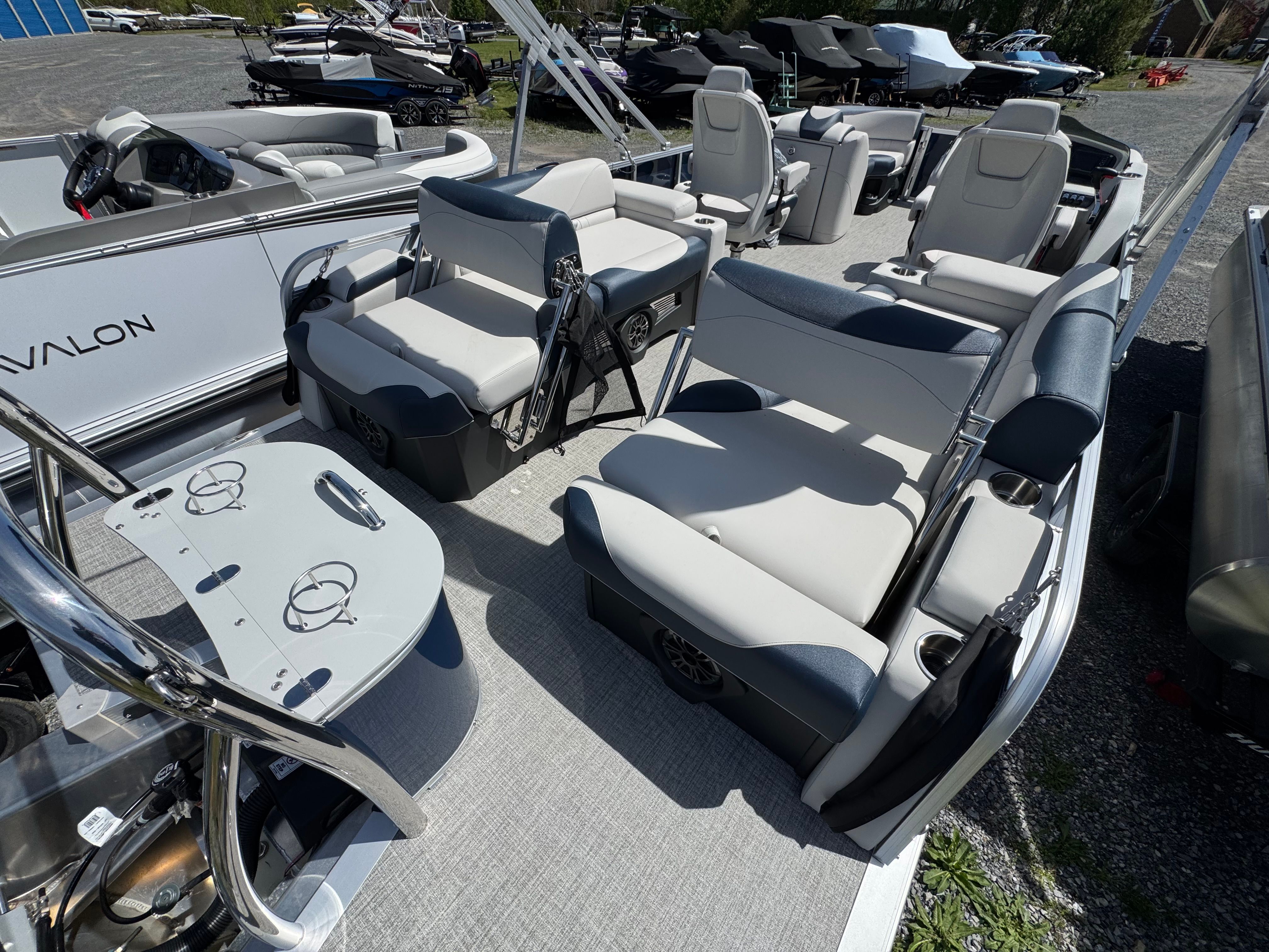 2026 Avalon 23 LSZ QLS - 30