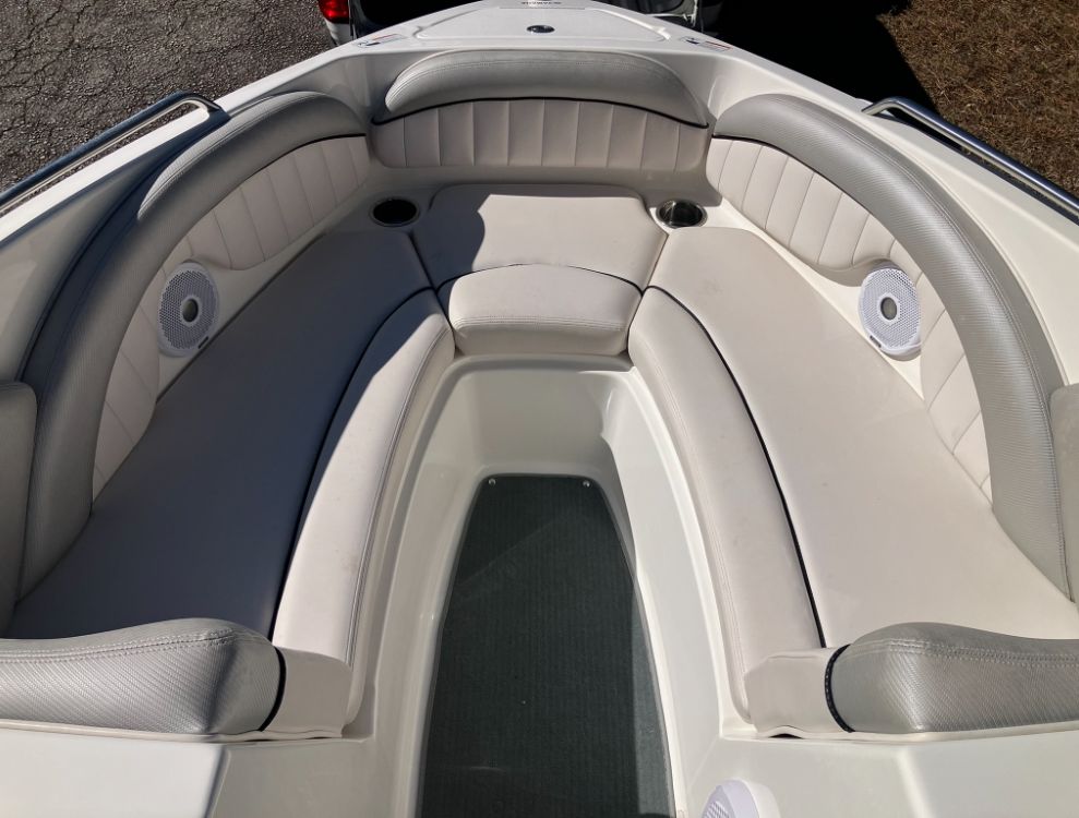 2009 Yamaha Boats SX230 - 19