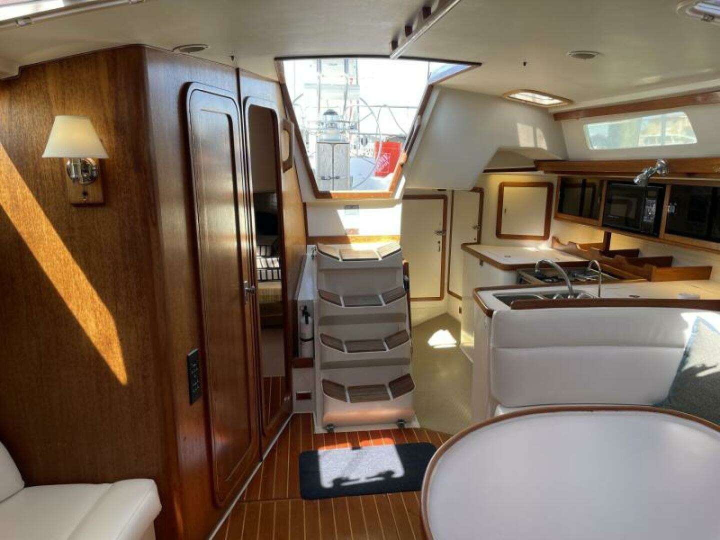 1991 Catalina 42 MKI - Image 22
