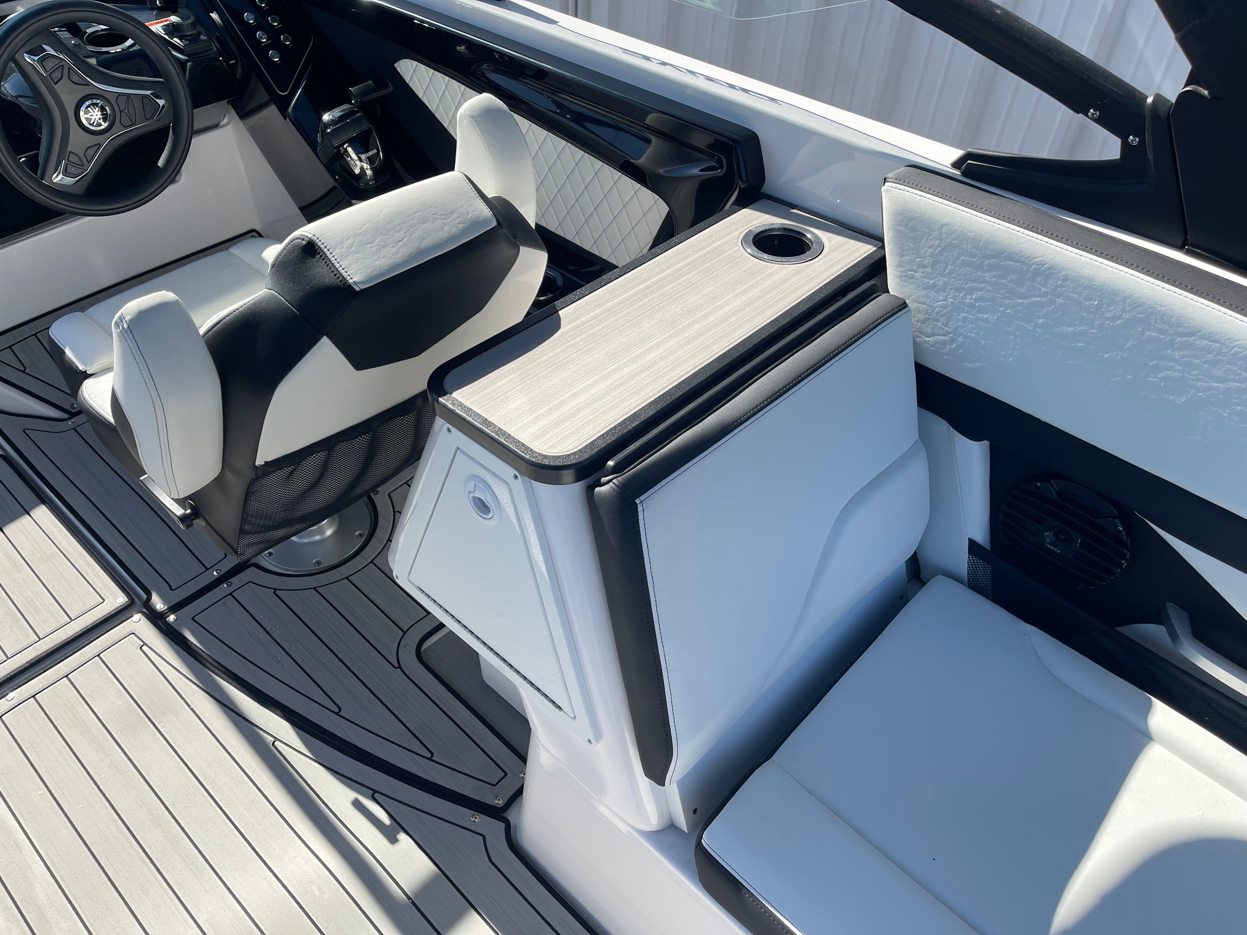 2025 YAMAHA 252 SD - Image 10