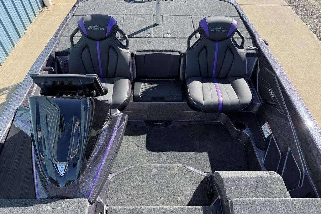 2026 Skeeter ZXE21 boat interior with dual seats and modern dashboard.