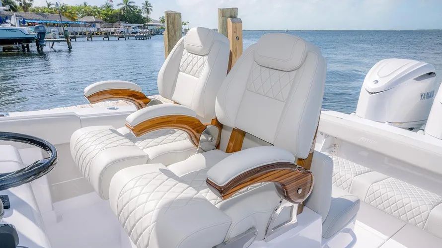 2025 Jupiter 30 HFS - 7