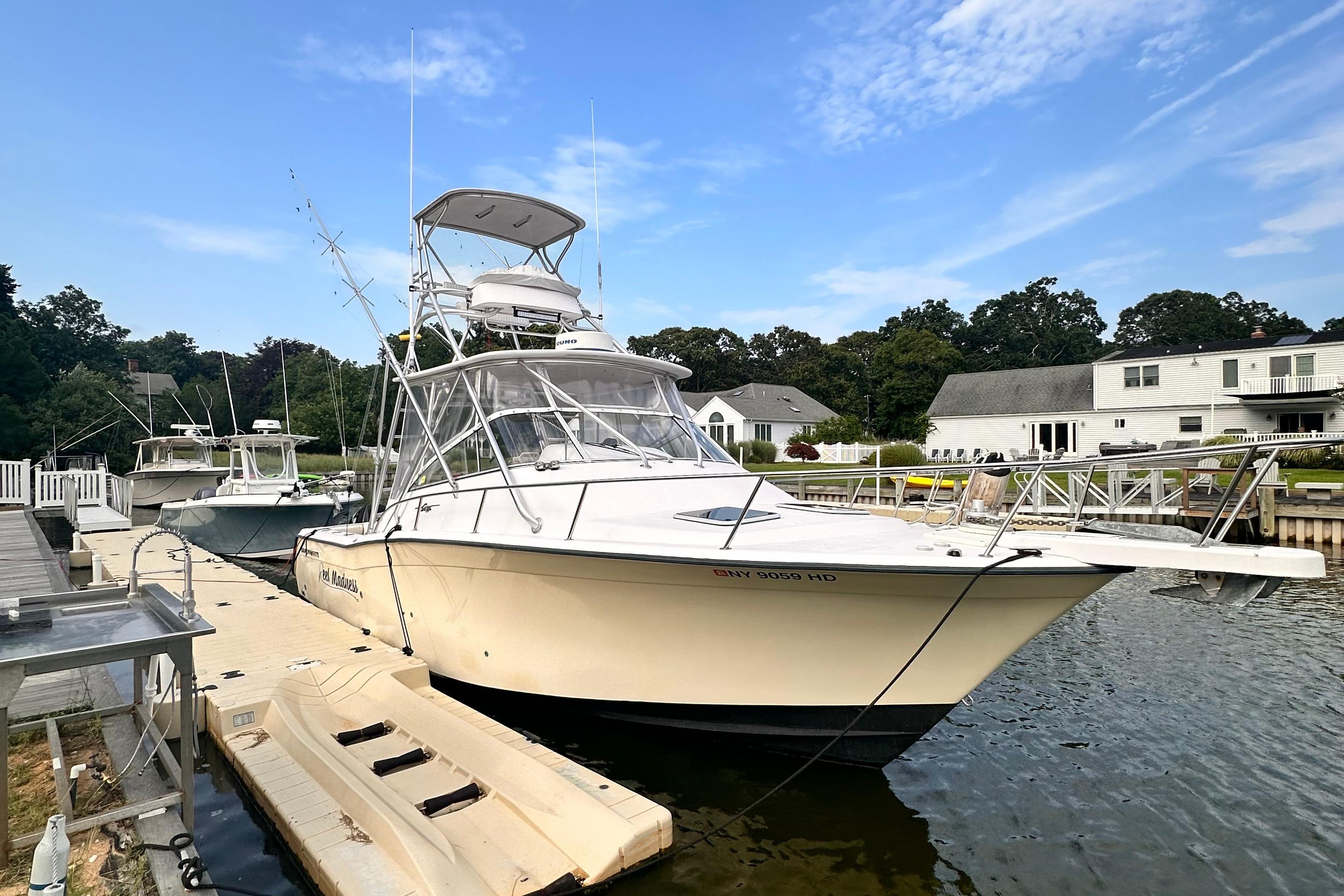 2003 Grady-White Express 330